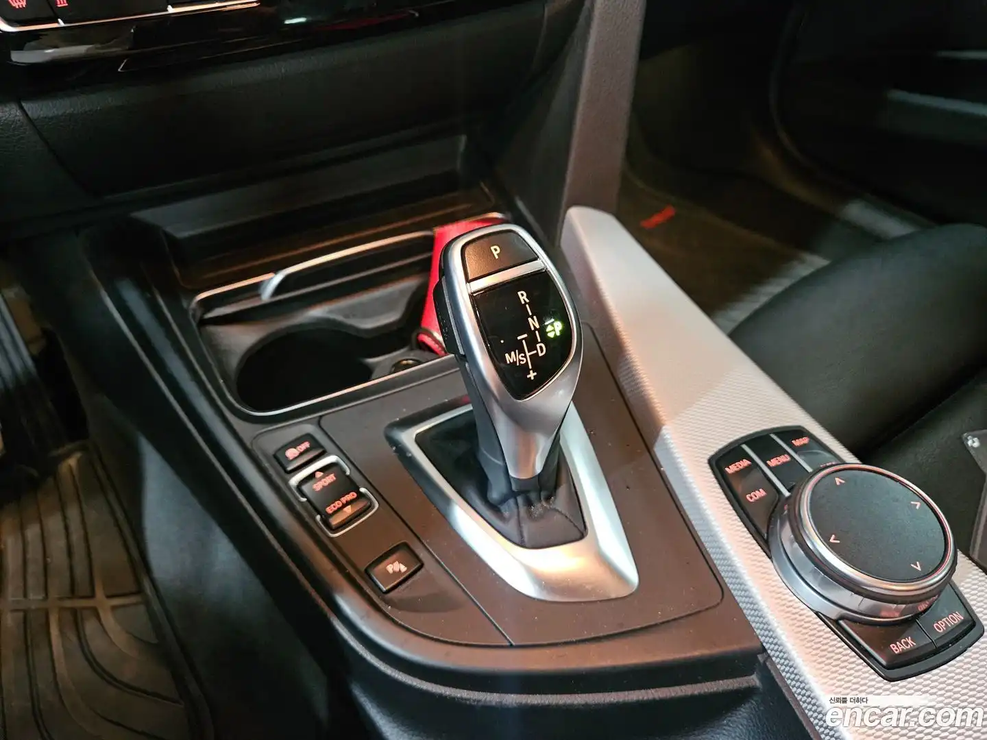 3-Series BMW 2018.2-INNER-009