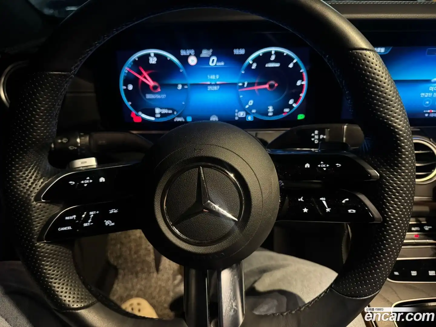 E-Class Mercedes-Benz 2022.1-OUTER-004