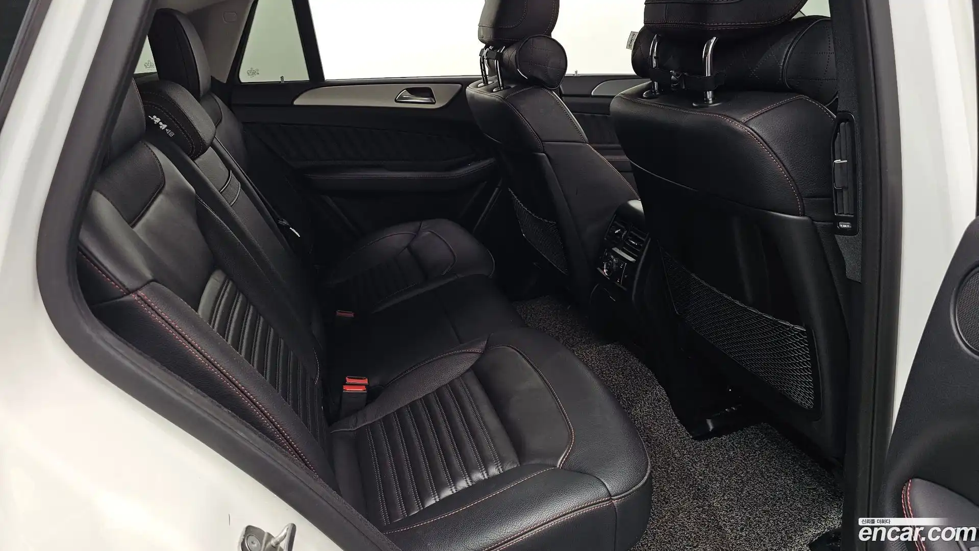 GLE-Class Mercedes-Benz 2018.9-OPTION-015