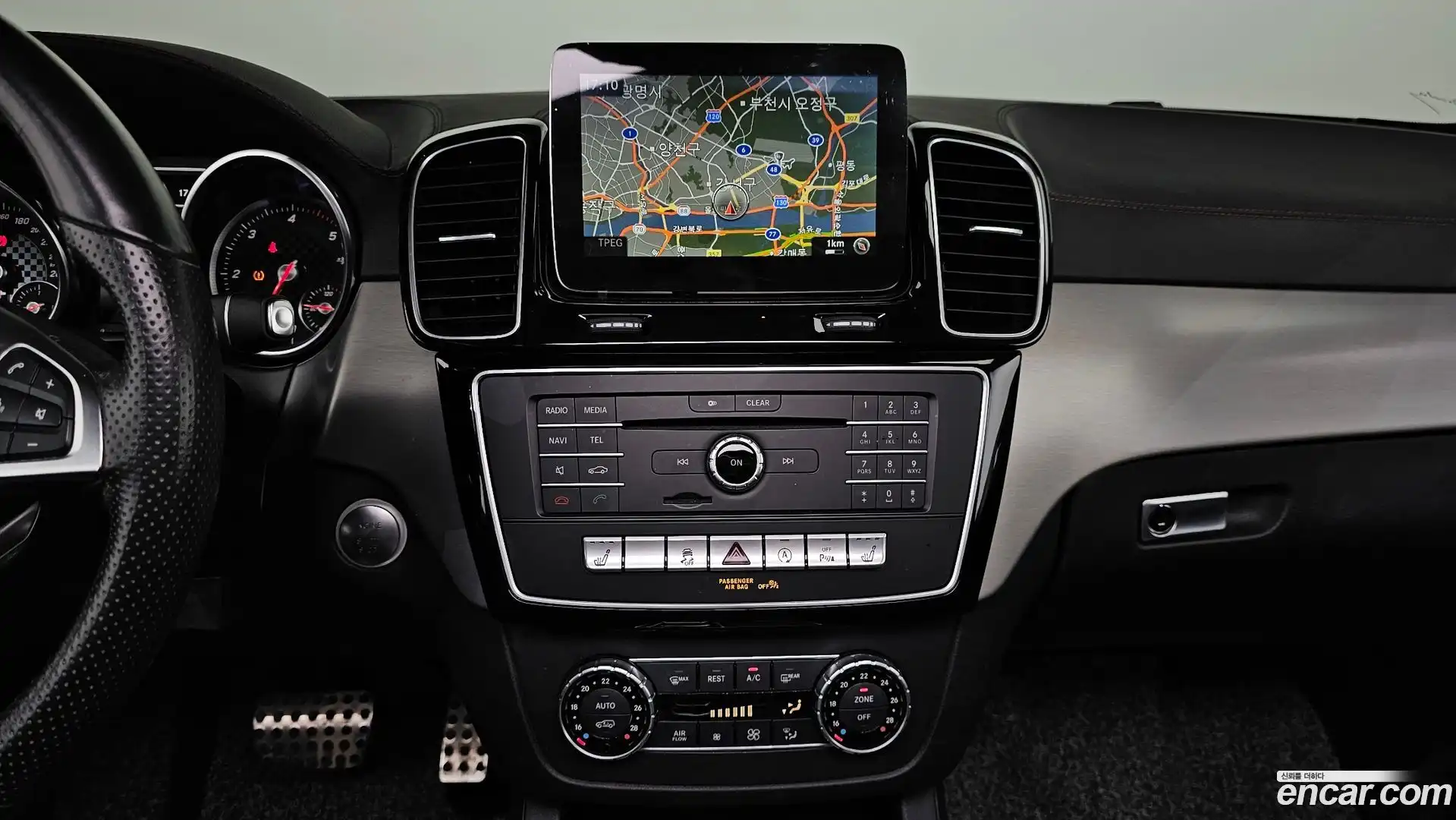 GLE-Class Mercedes-Benz 2018.9-OPTION-018