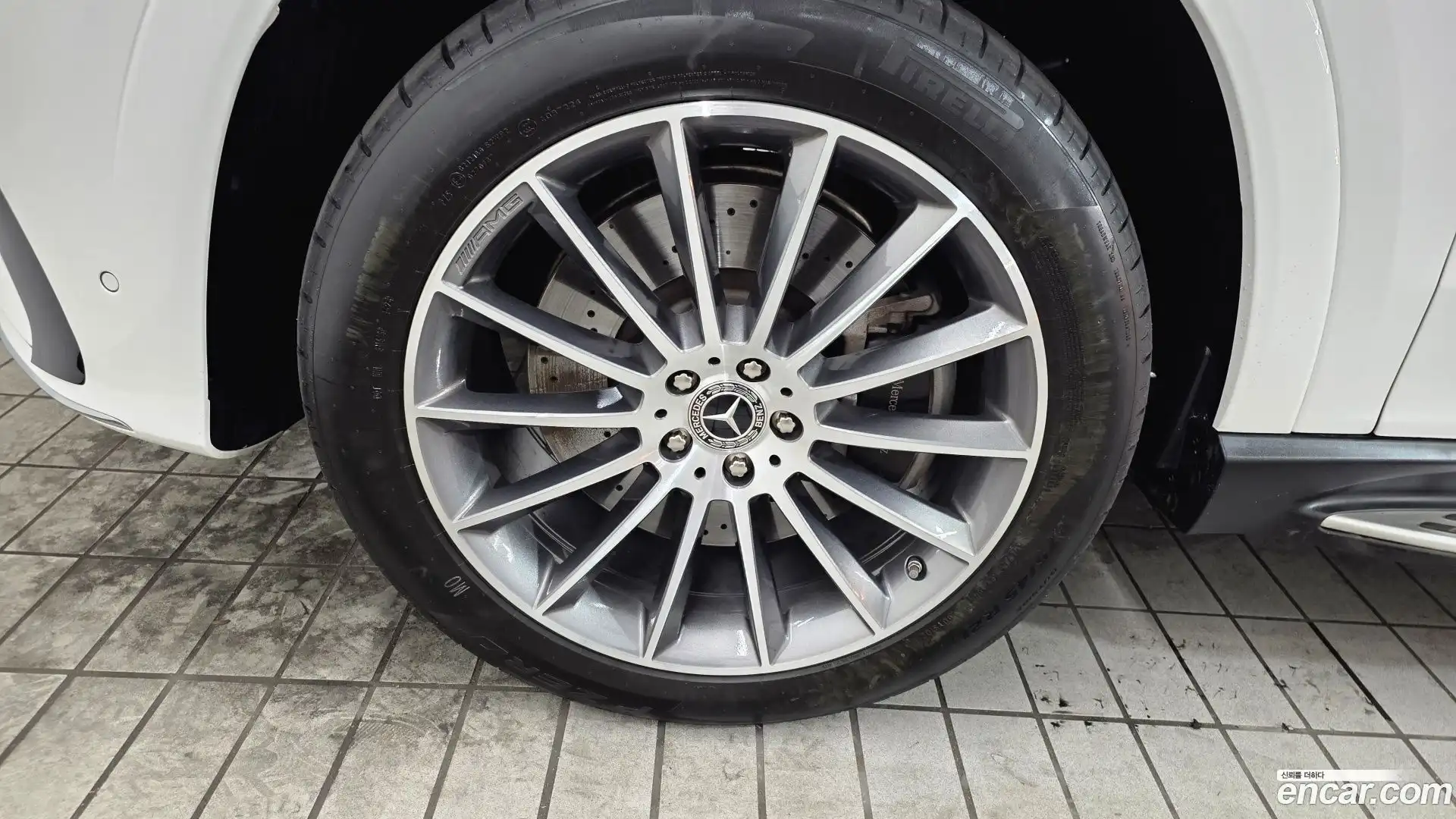 GLE-Class Mercedes-Benz 2025.4-OUTER-005