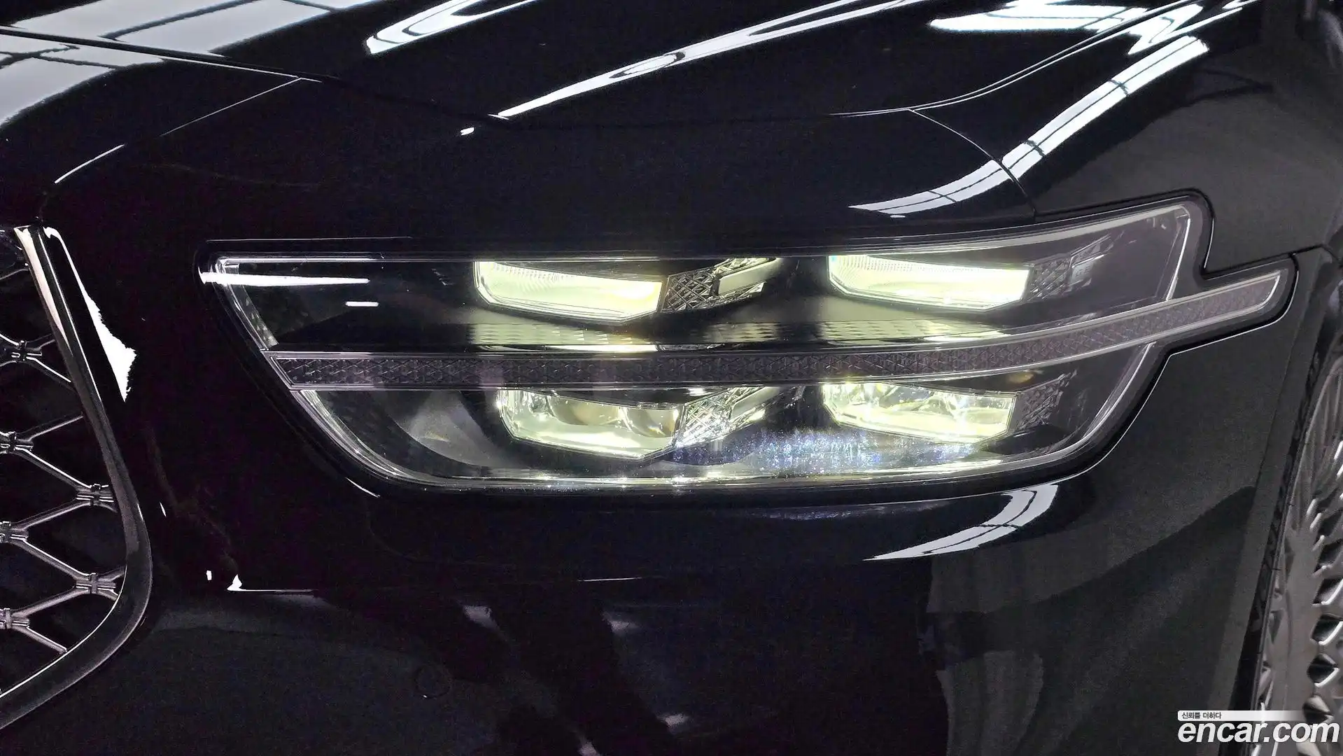 G90 Genesis 2019.0-OUTER-032