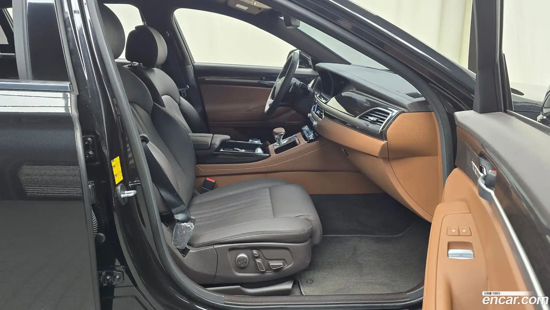 G90 Genesis 2019.0-INNER-036