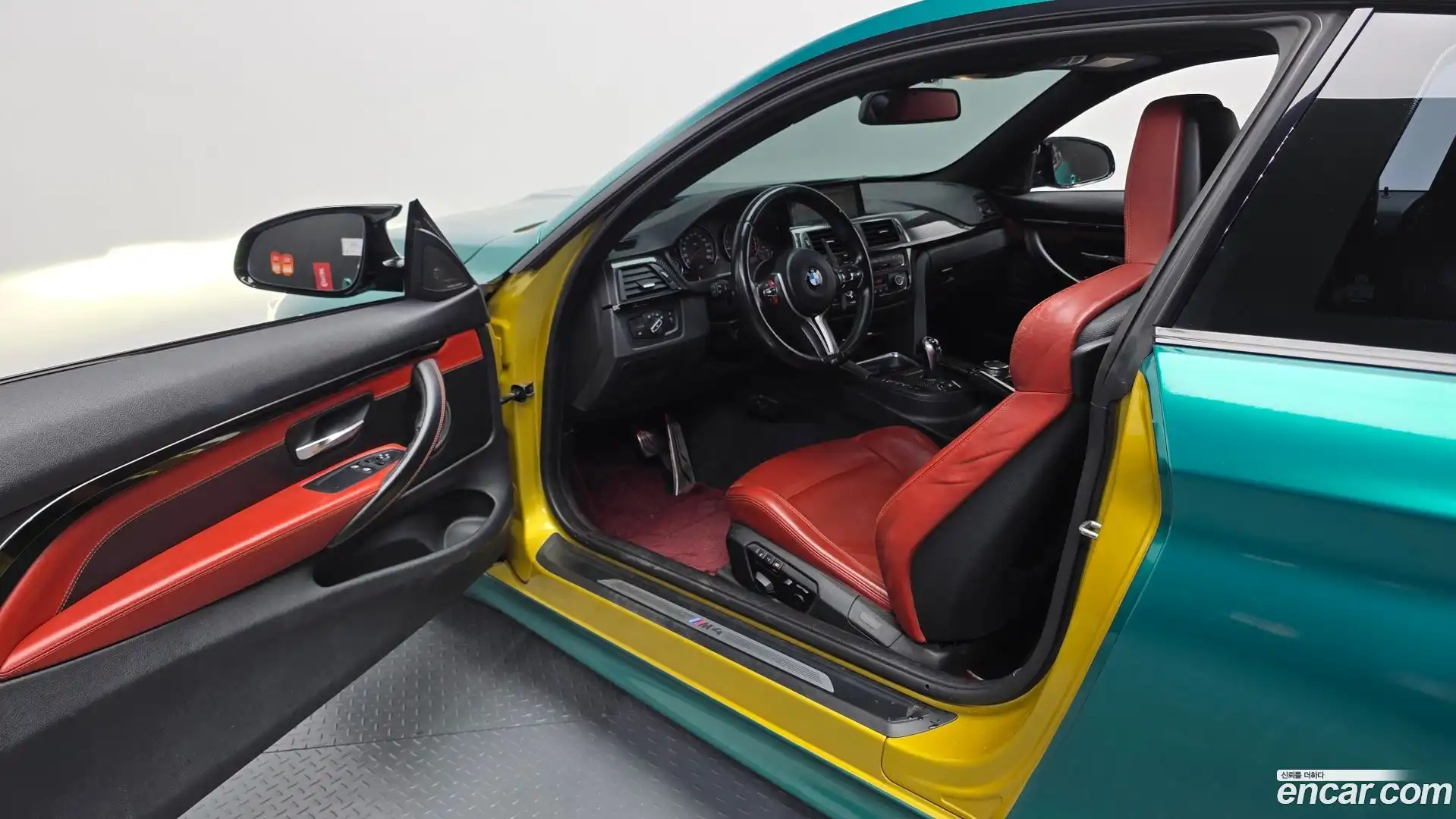 M4 BMW 2015.7-INNER-010