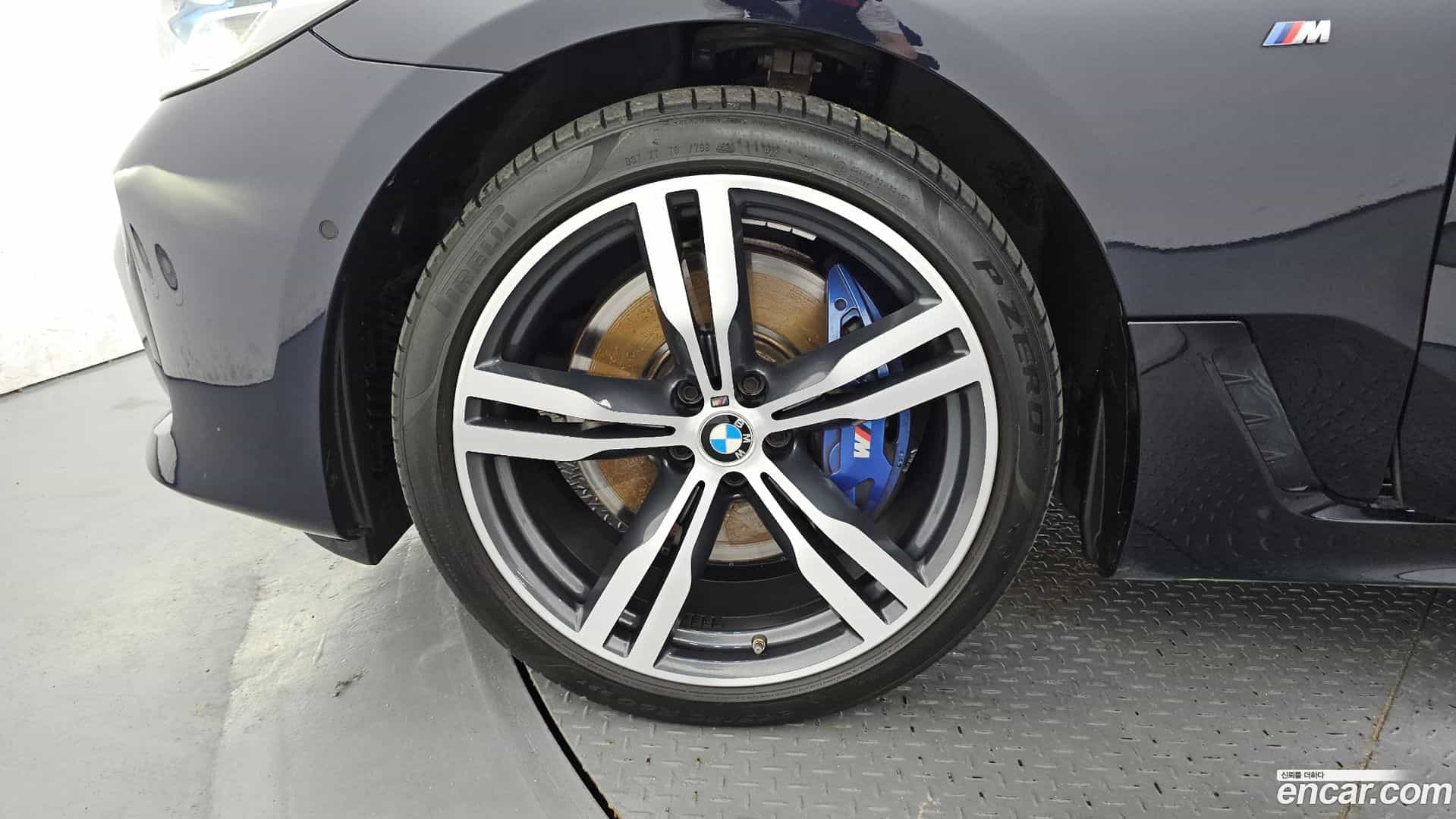Gran Turismo BMW 2022.1-OUTER-005