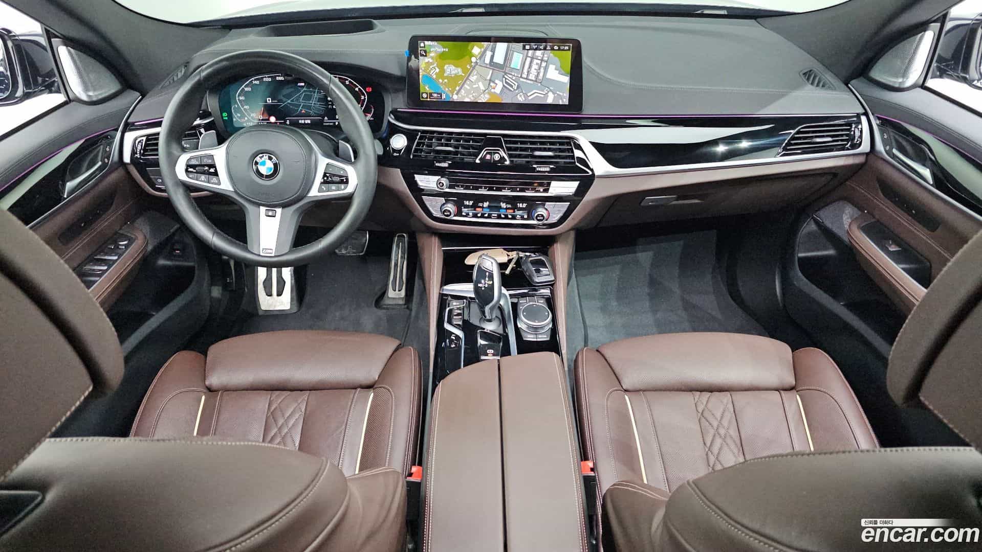 Gran Turismo BMW 2022.1-INNER-007