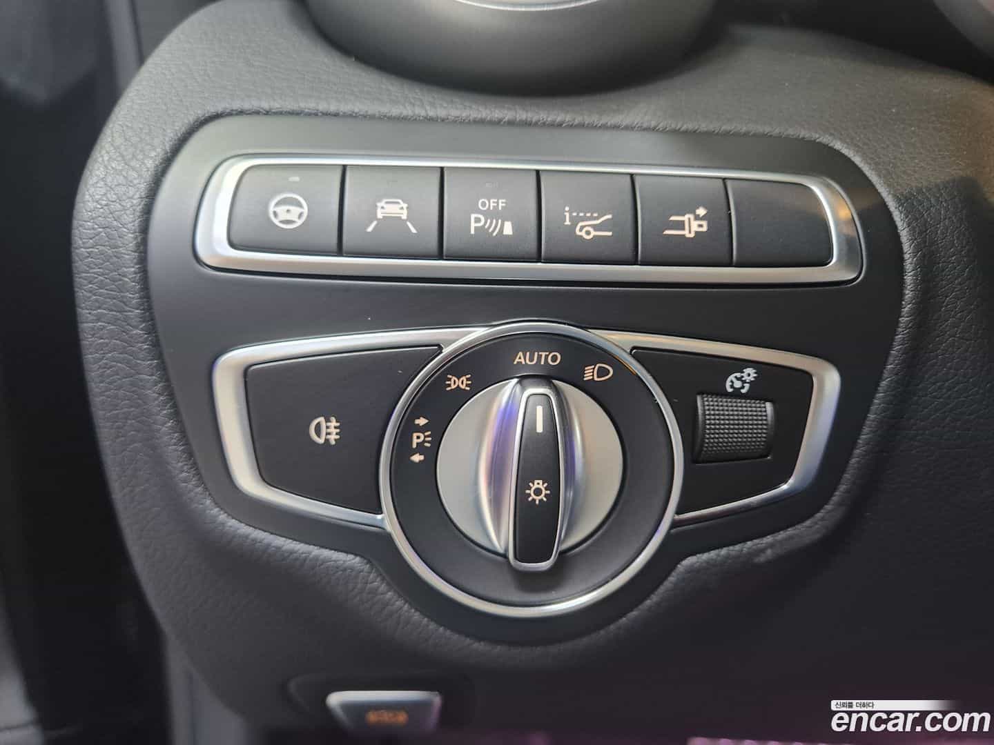 C-Class Mercedes-Benz 2023.11-OUTER-005