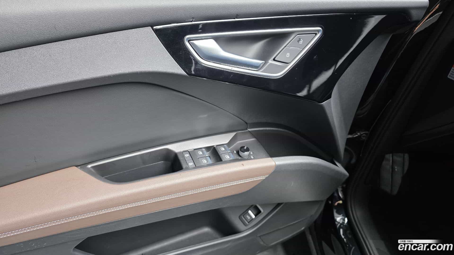 Q4 e-tron Audi 2022.8-OPTION-022