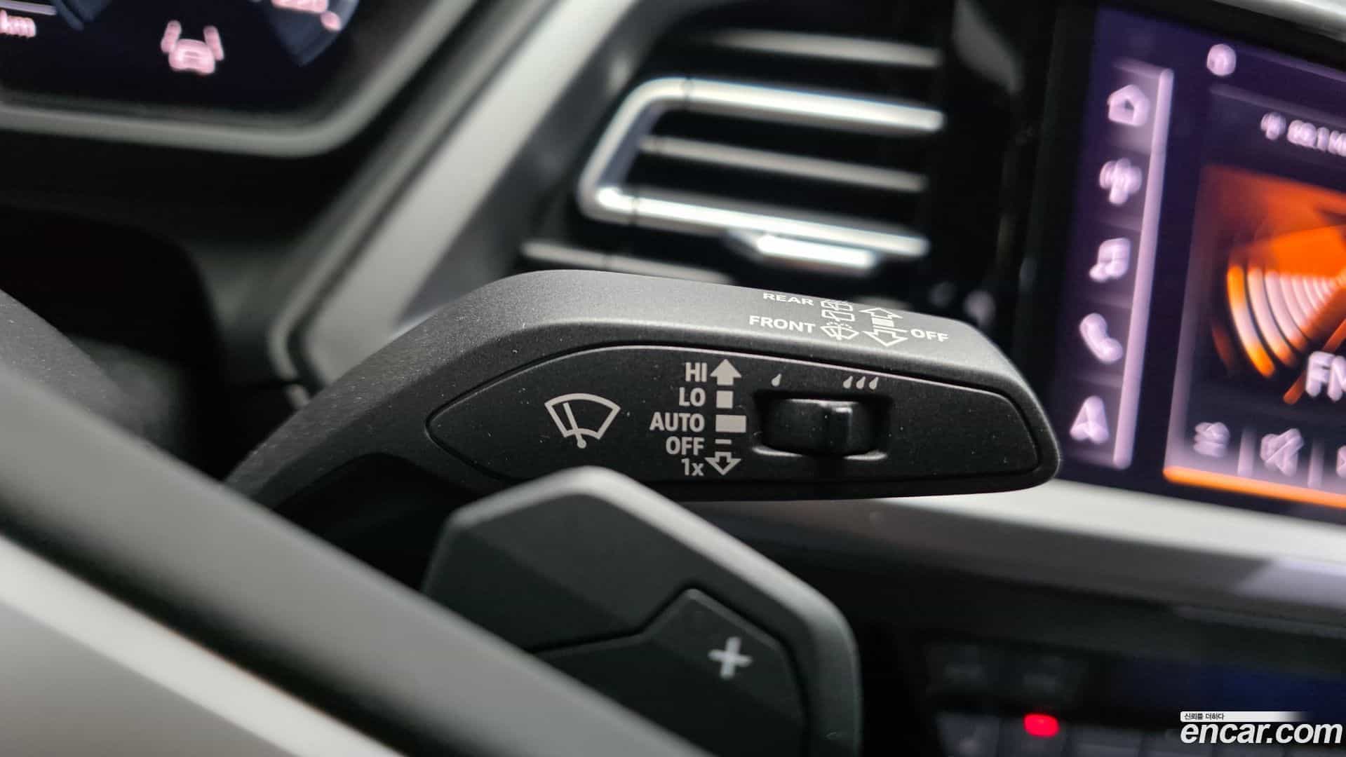 Q4 e-tron Audi 2022.8-OPTION-040