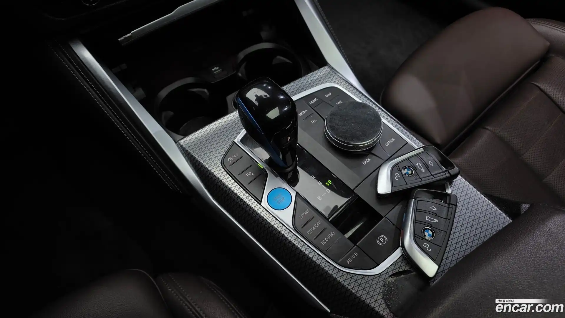 i4 BMW 2022.11-INNER-009
