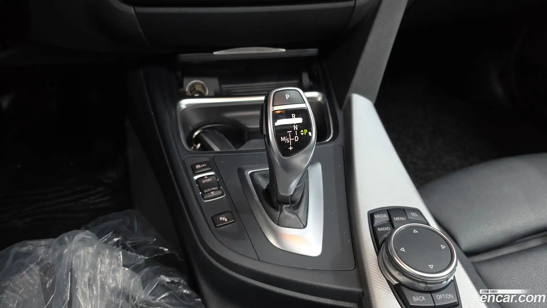 3-Series BMW 2015.7-INNER-009