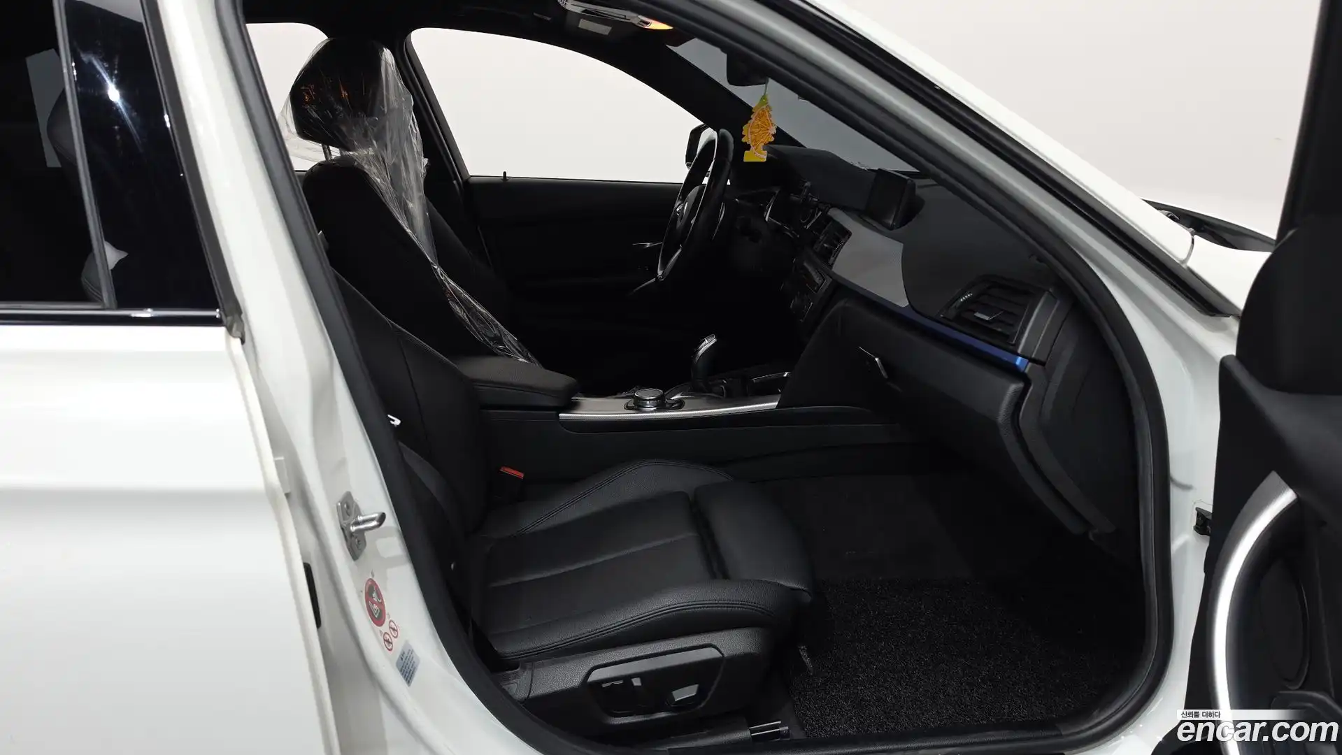 3-Series BMW 2015.7-INNER-036