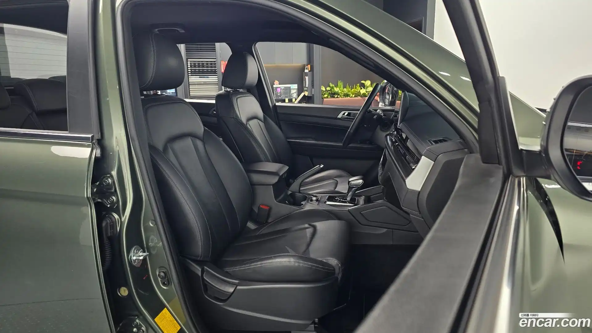 Rexton KG Mobility 2023.4-INNER-010