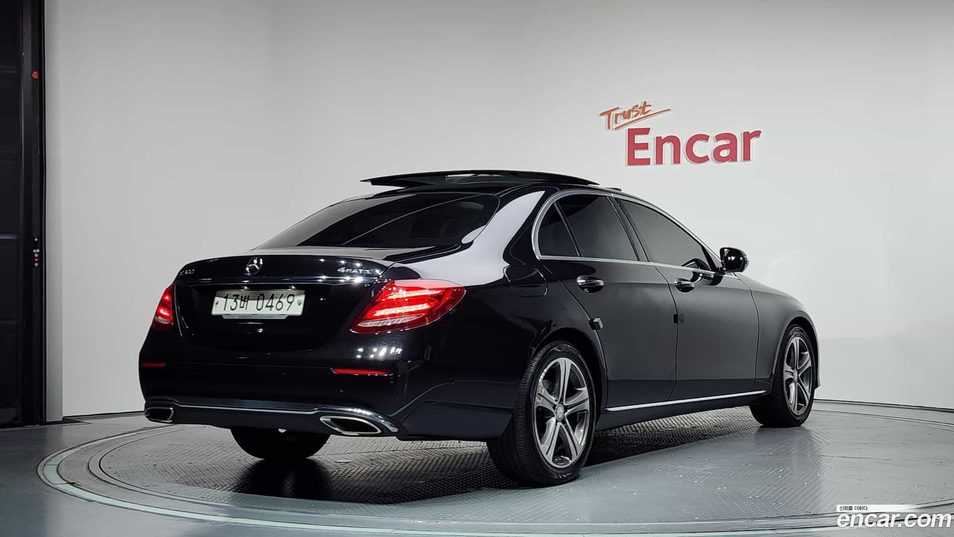 E-Class Mercedes-Benz 2016.8-OUTER-002