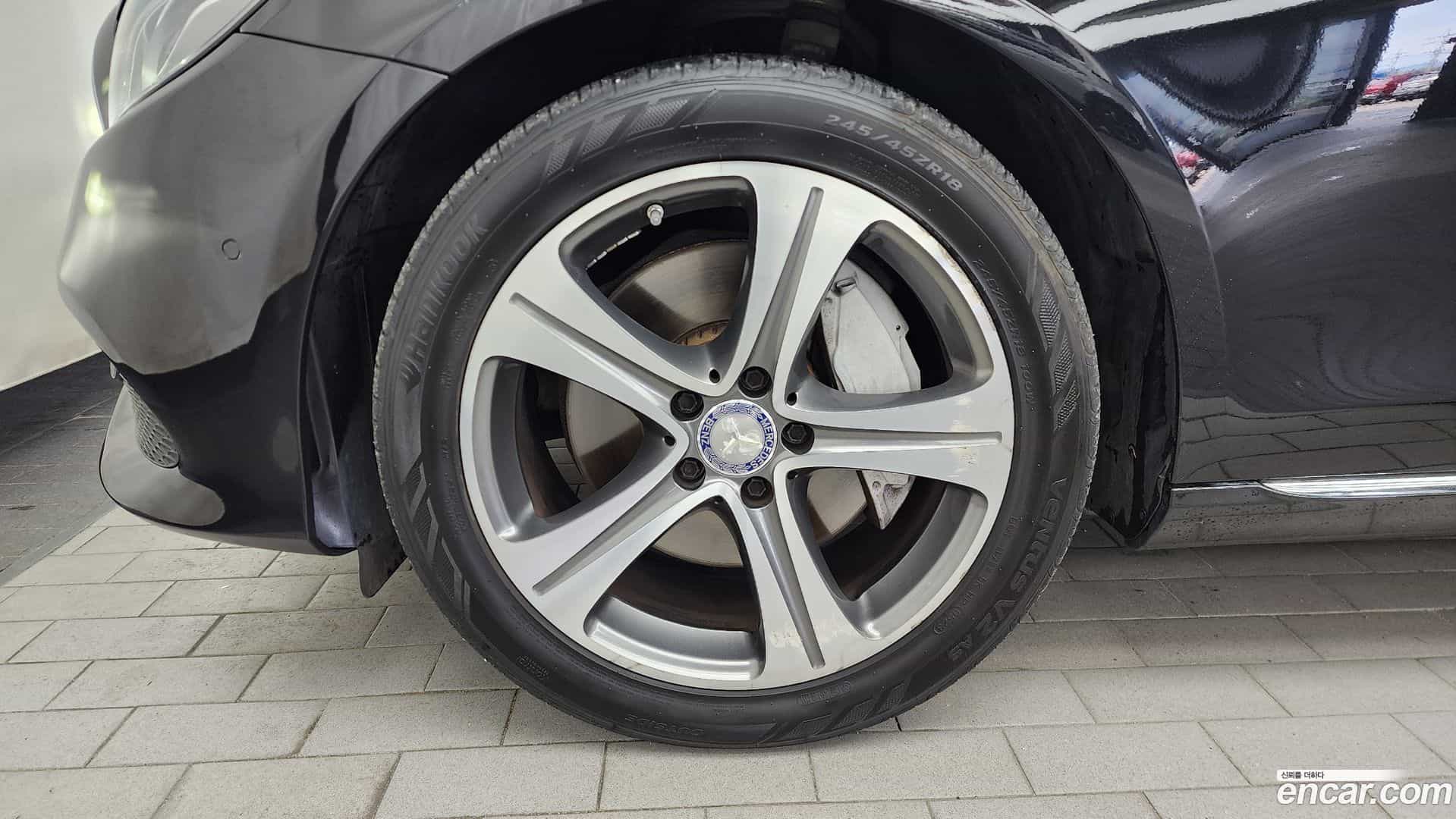 E-Class Mercedes-Benz 2016.8-OUTER-005