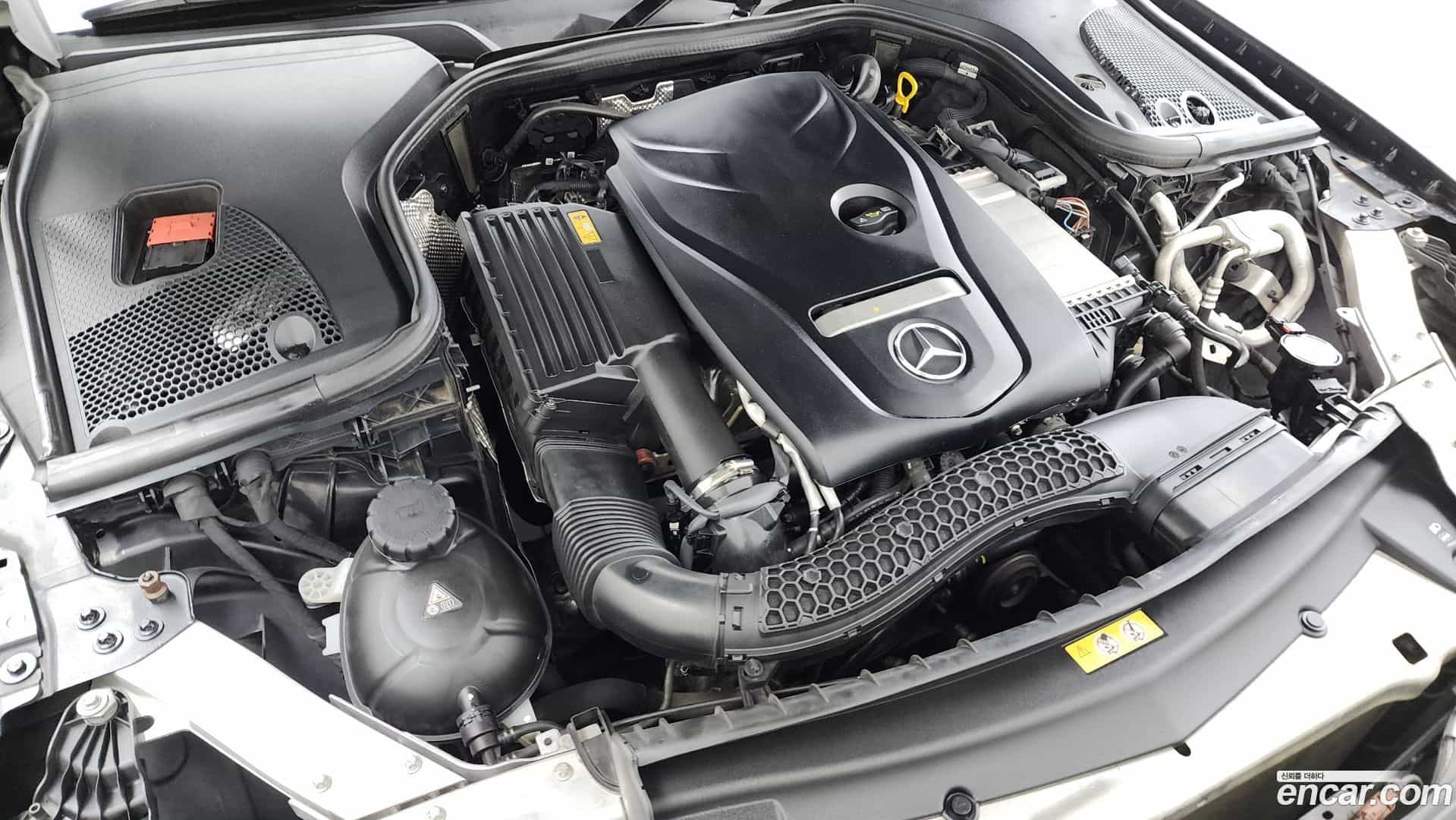 E-Class Mercedes-Benz 2016.8-OUTER-006
