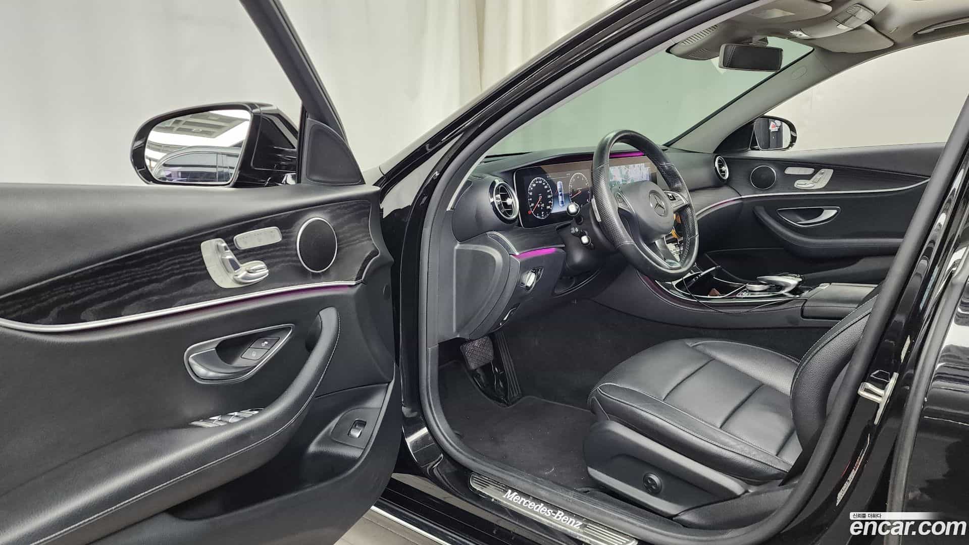 E-Class Mercedes-Benz 2016.8-INNER-010