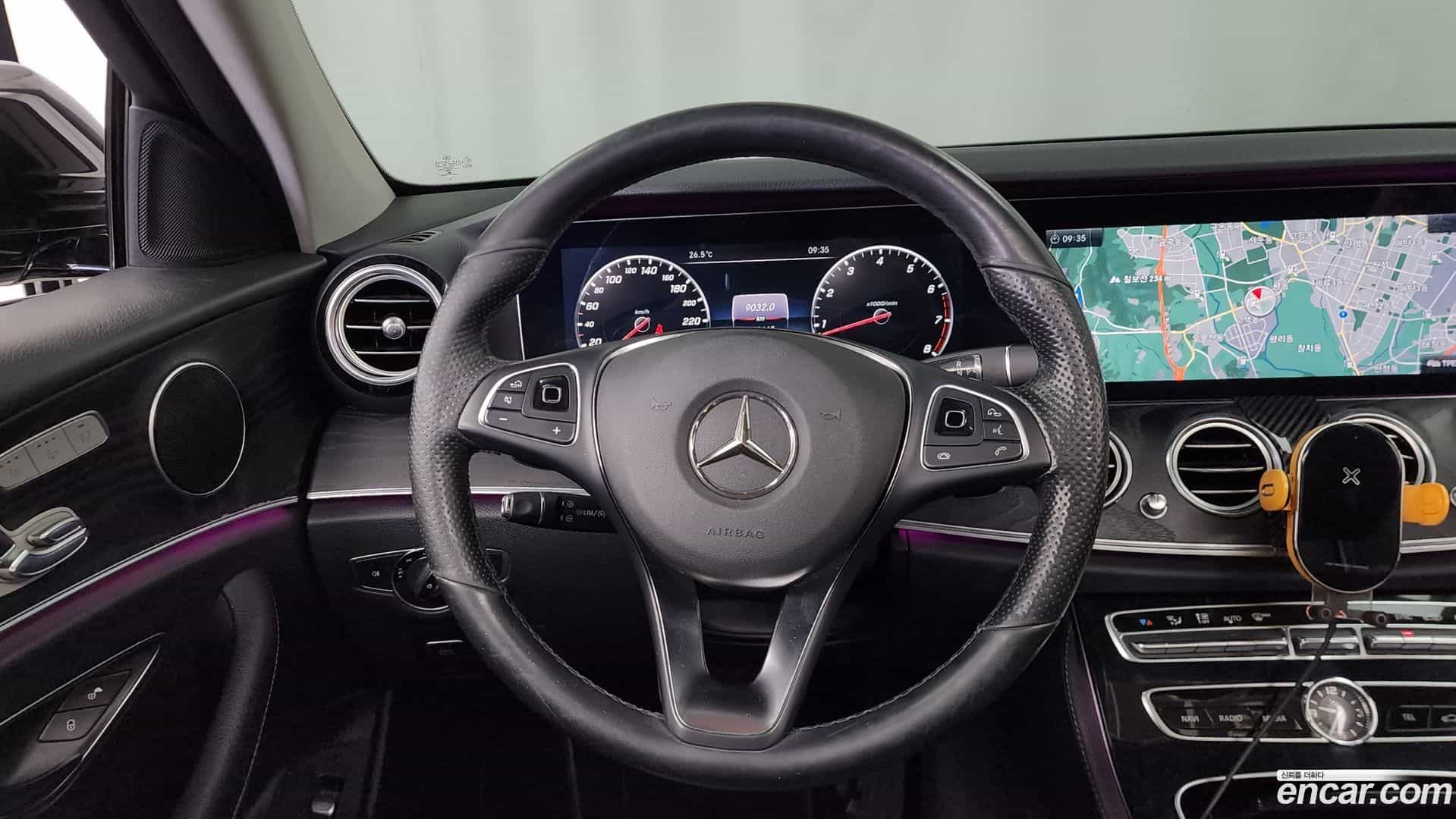 E-Class Mercedes-Benz 2016.8-OPTION-017
