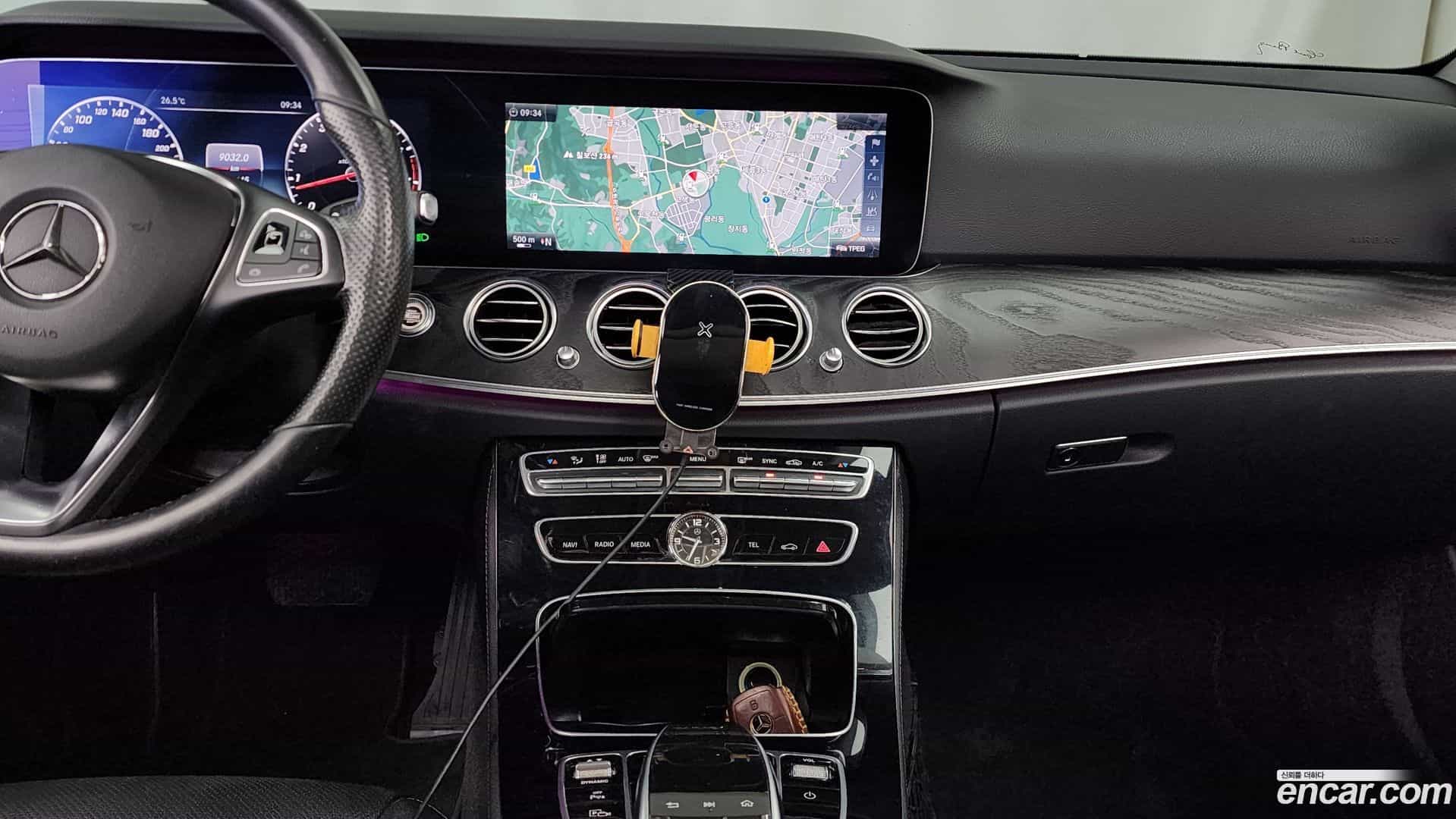 E-Class Mercedes-Benz 2016.8-OPTION-018