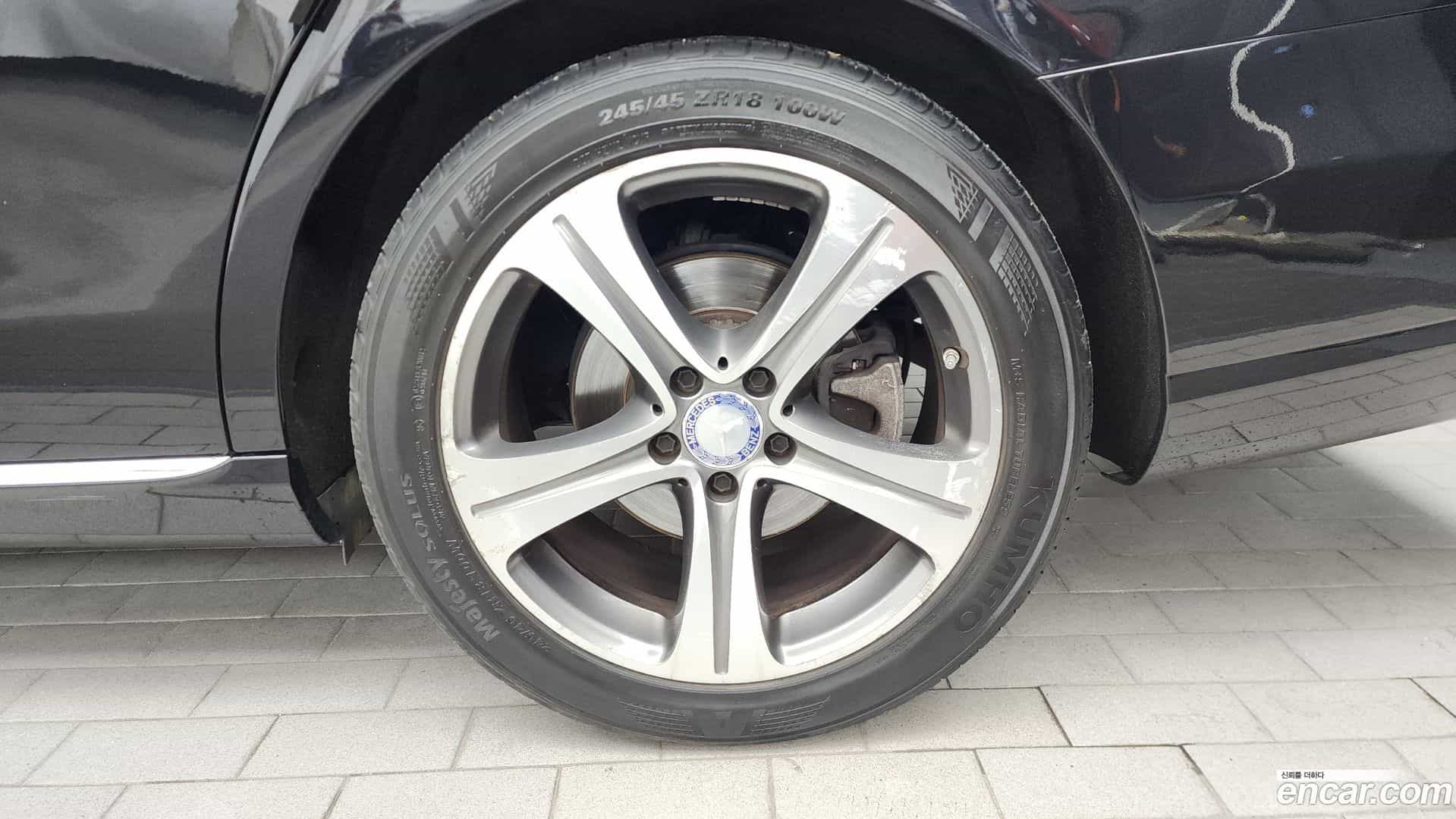 E-Class Mercedes-Benz 2016.8-OUTER-031