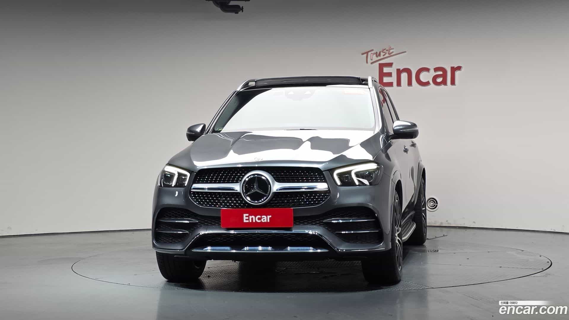 GLE-Class Mercedes-Benz 2023.2-OUTER-003
