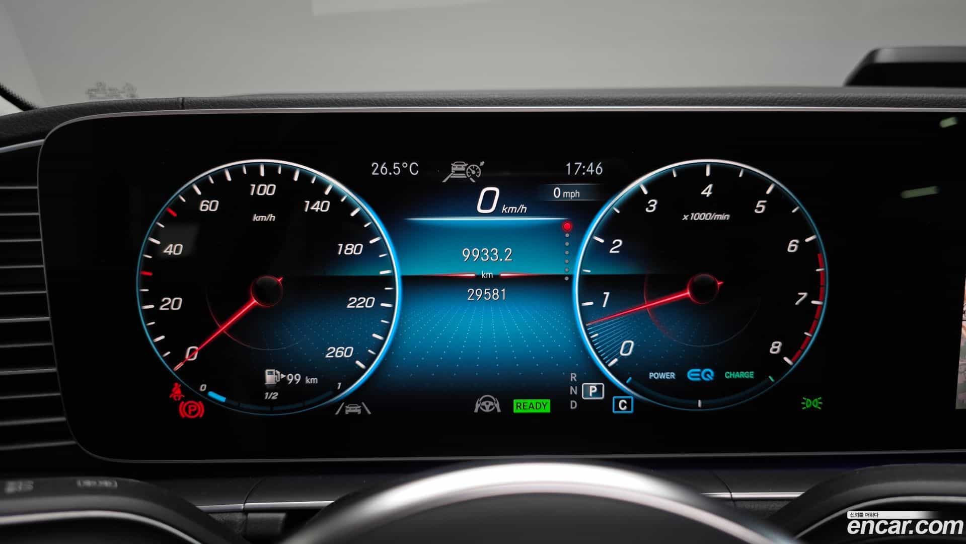 GLE-Class Mercedes-Benz 2023.2-INNER-008