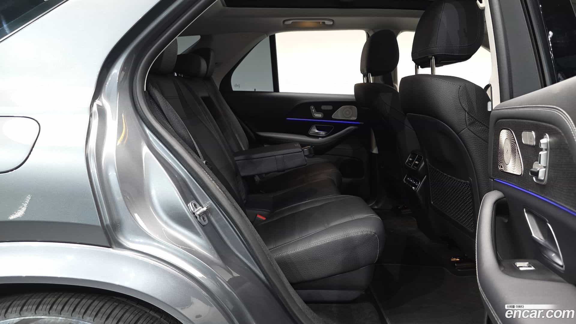 GLE-Class Mercedes-Benz 2023.2-OPTION-015