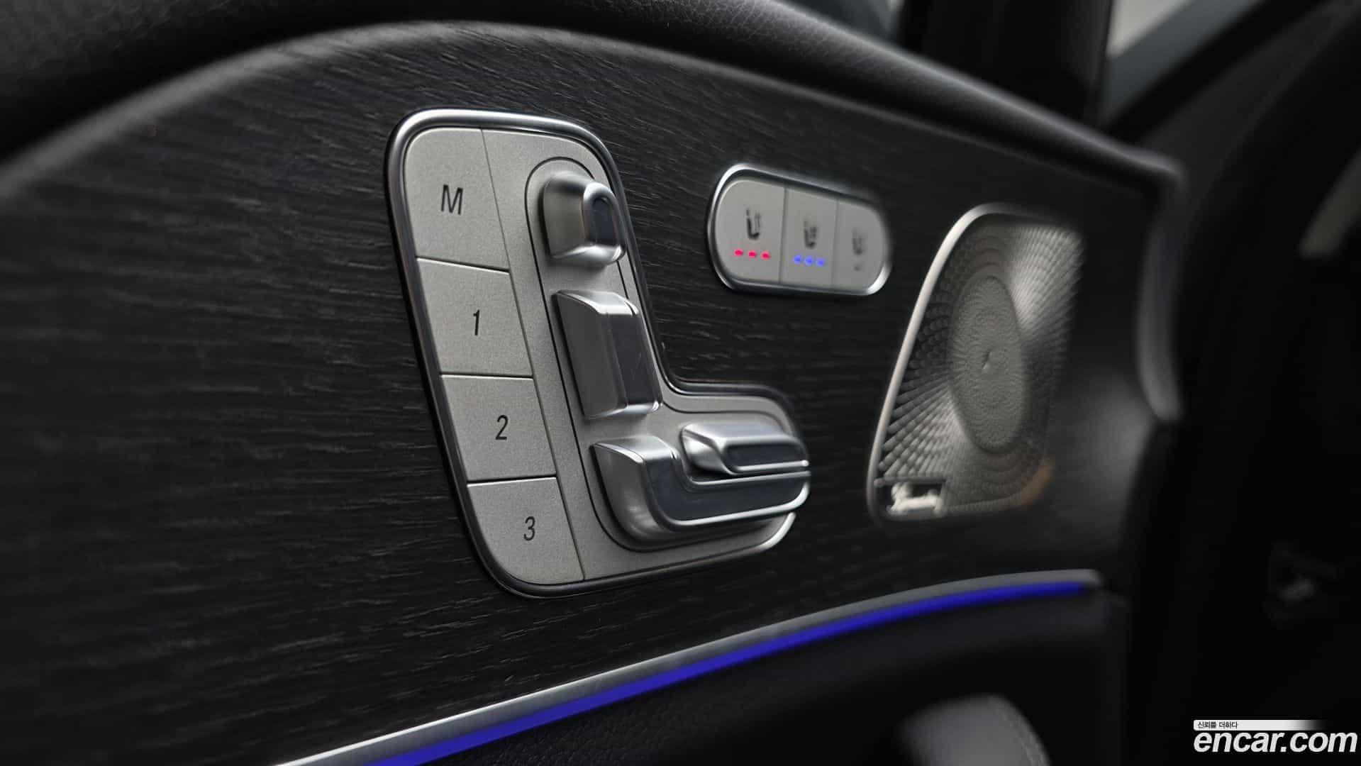 GLE-Class Mercedes-Benz 2023.2-OPTION-047