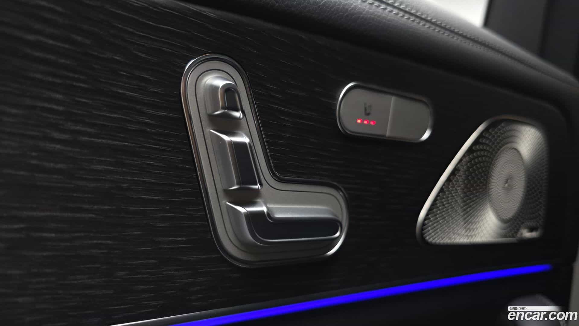 GLE-Class Mercedes-Benz 2023.2-OPTION-048