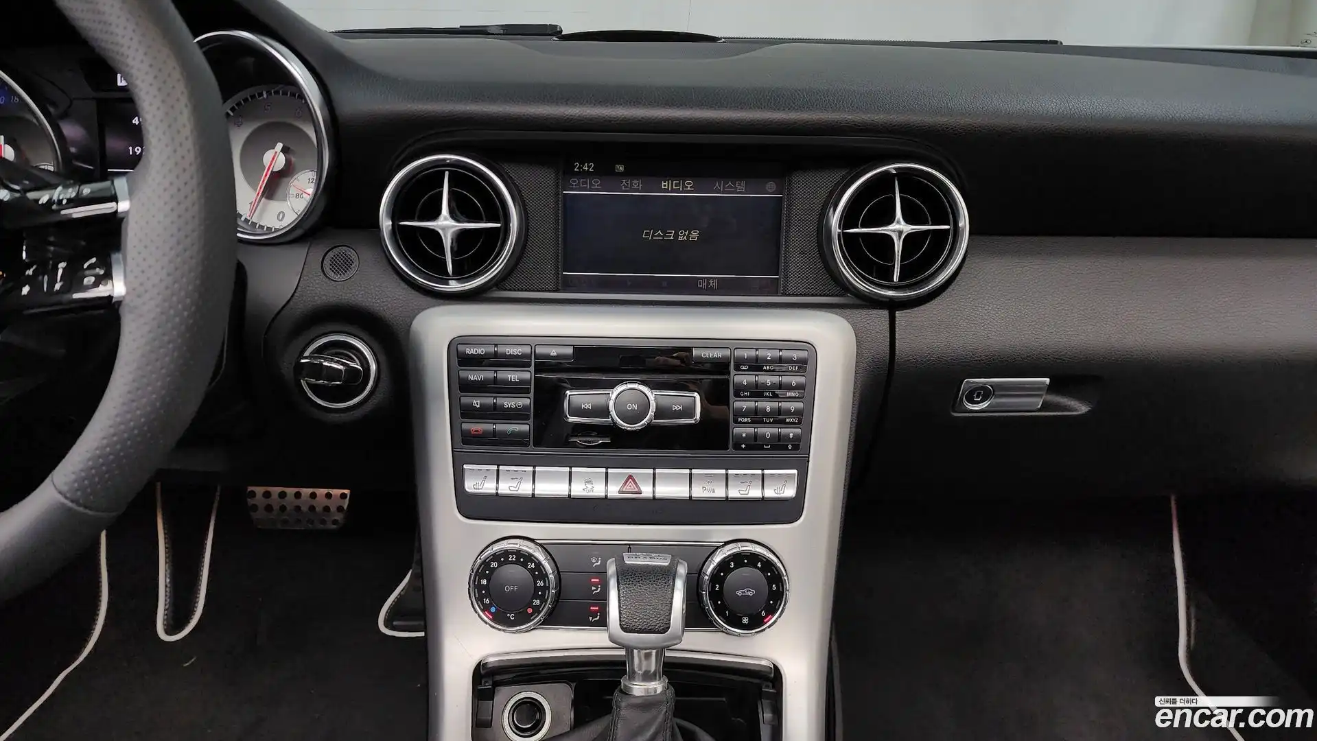 SLK-Class Mercedes-Benz 2012.0-OPTION-018