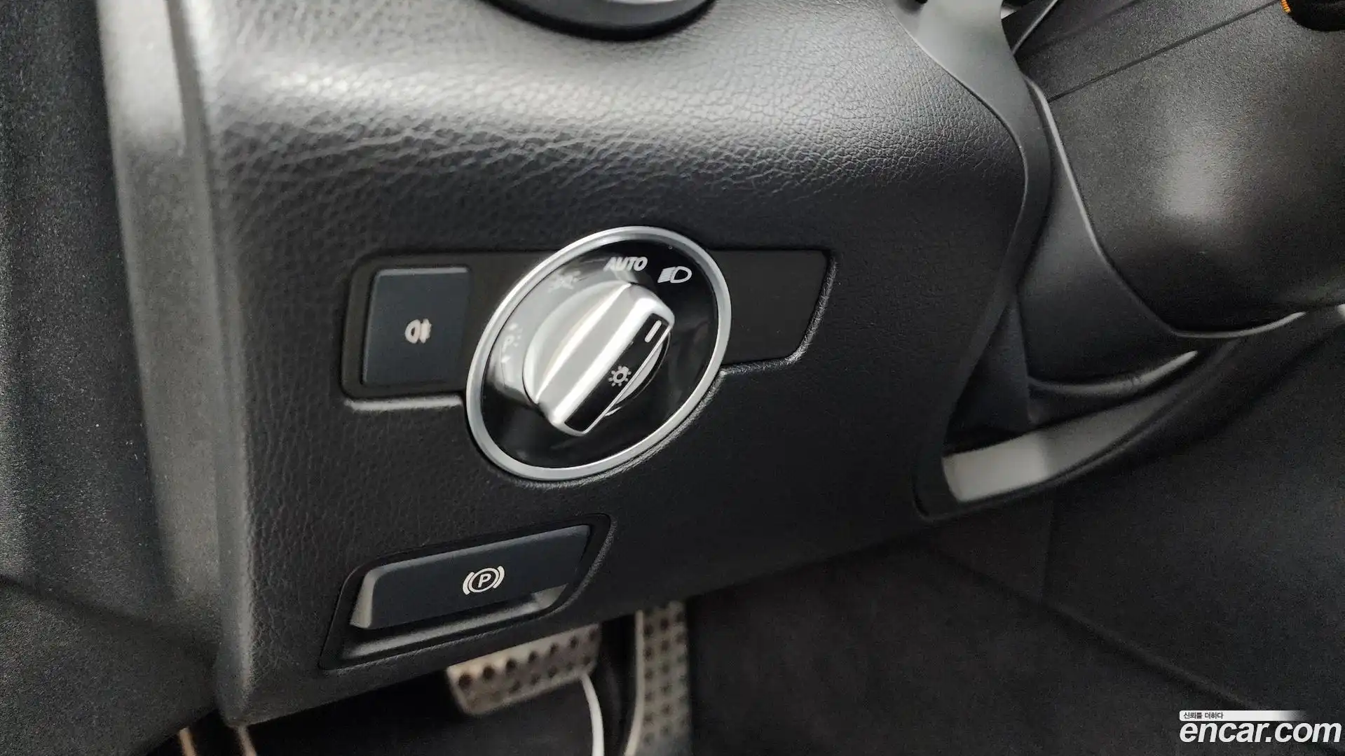 SLK-Class Mercedes-Benz 2012.0-OPTION-020