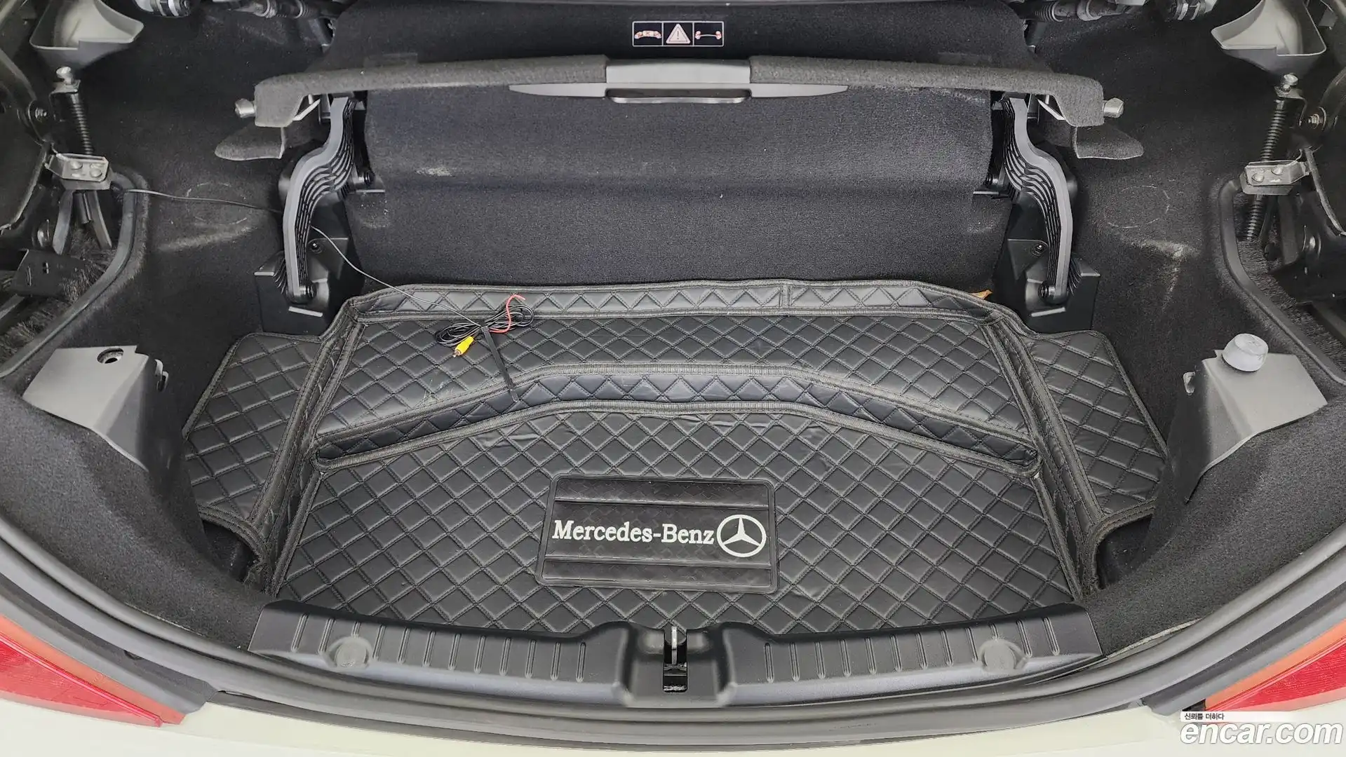 SLK-Class Mercedes-Benz 2012.0-OPTION-024