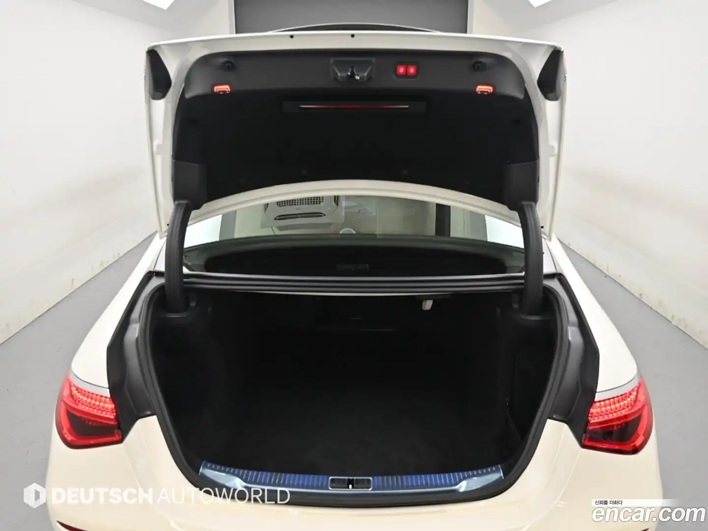 S-Class Mercedes-Benz 2023.2-OPTION-023