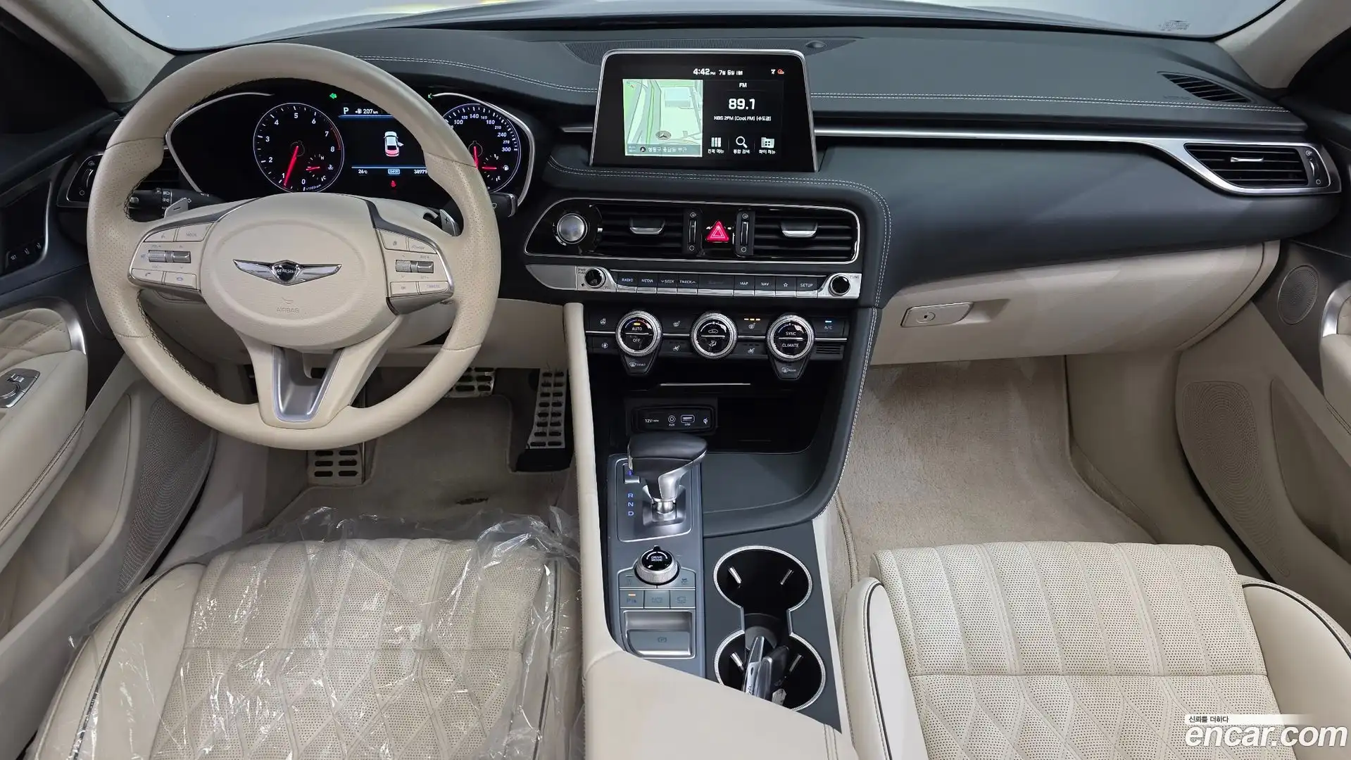 G70 Genesis 2019.1-INNER-007
