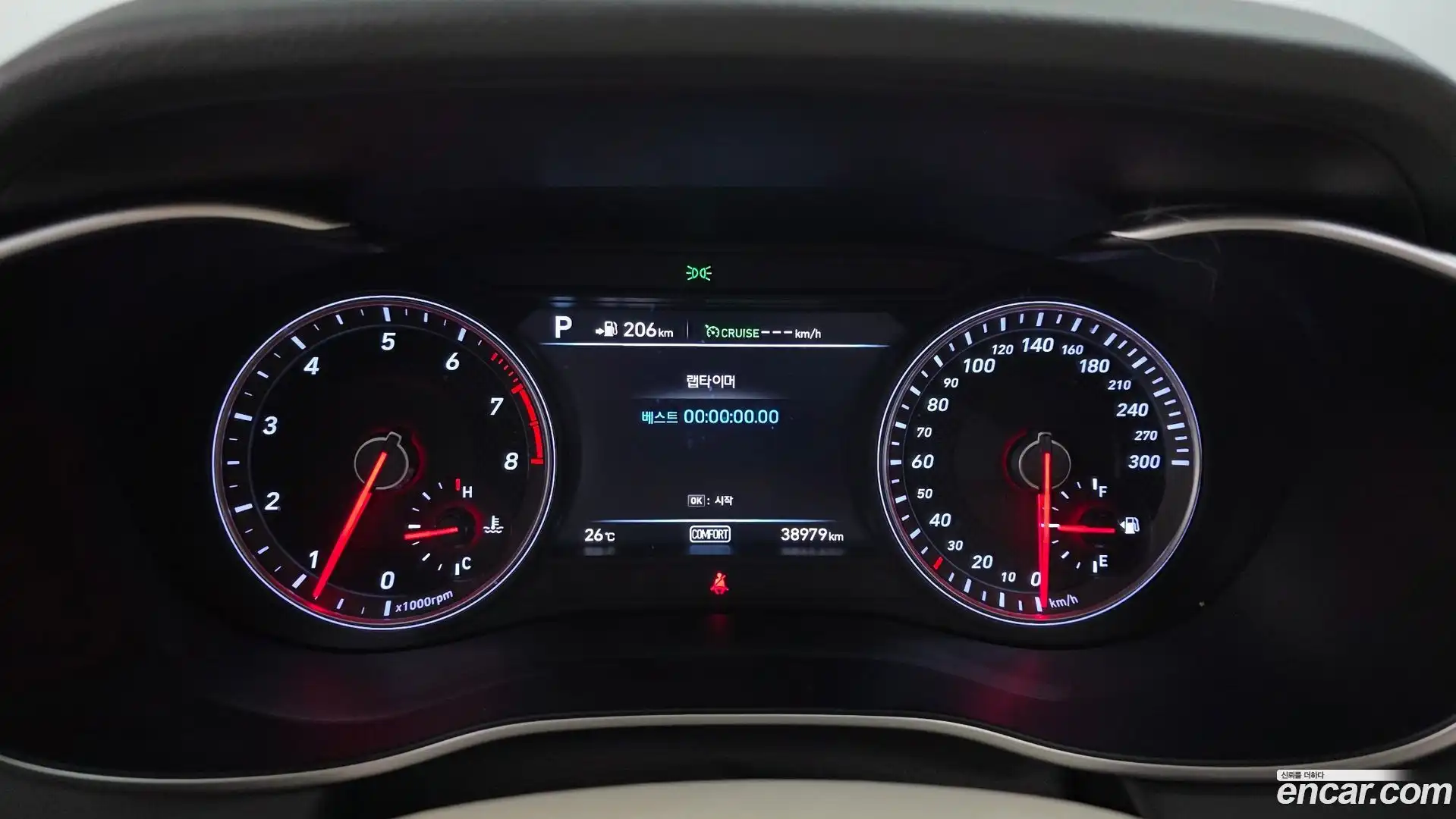 G70 Genesis 2019.1-INNER-008