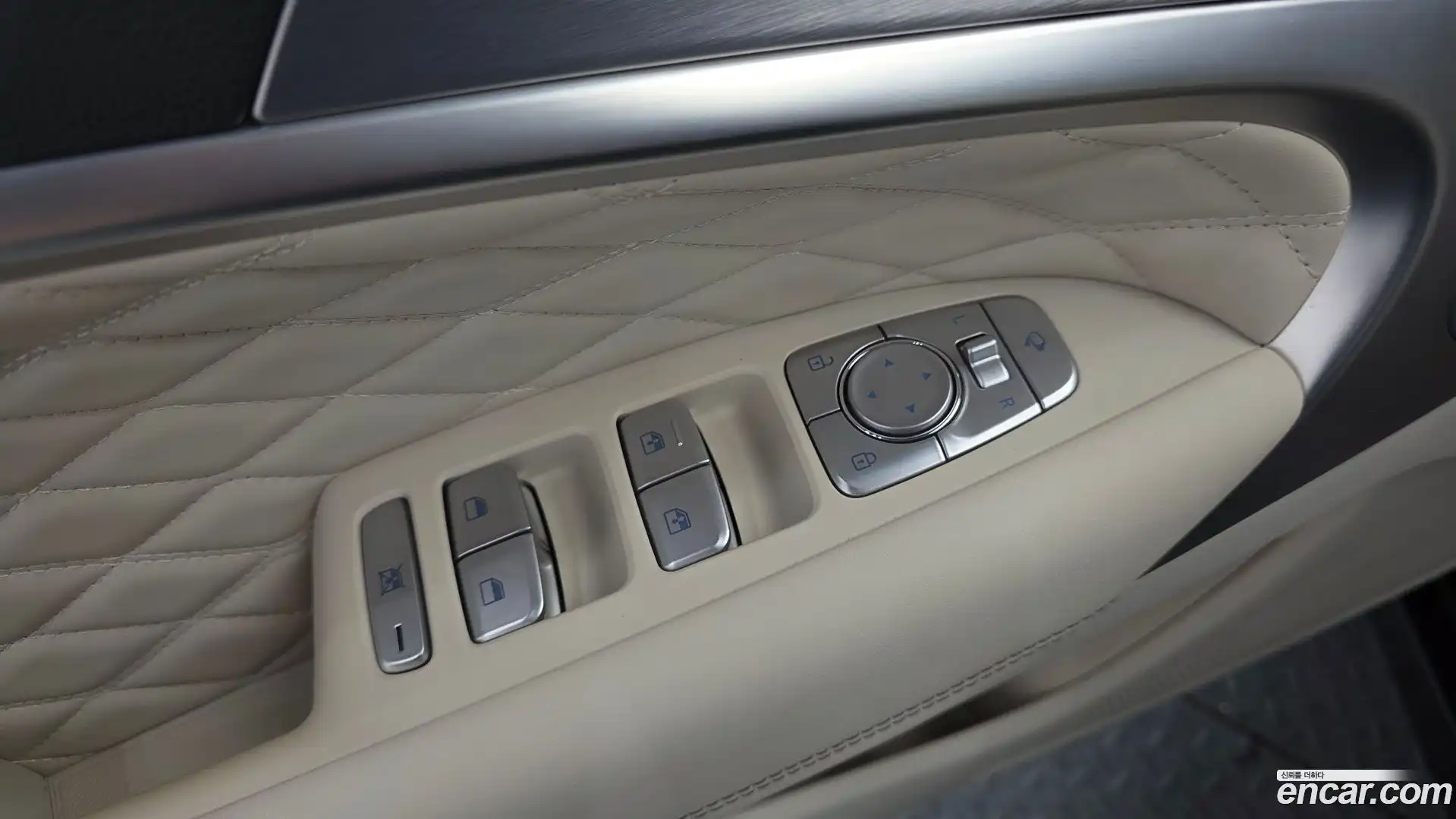 G70 Genesis 2019.1-OPTION-040