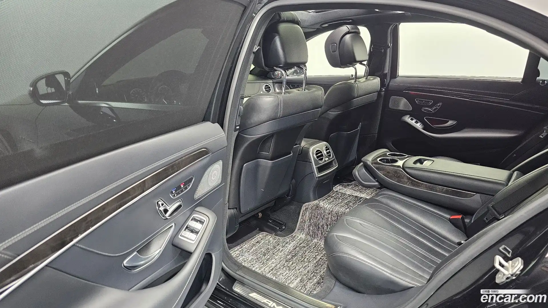 S-Class Mercedes-Benz 2016.1-OPTION-015