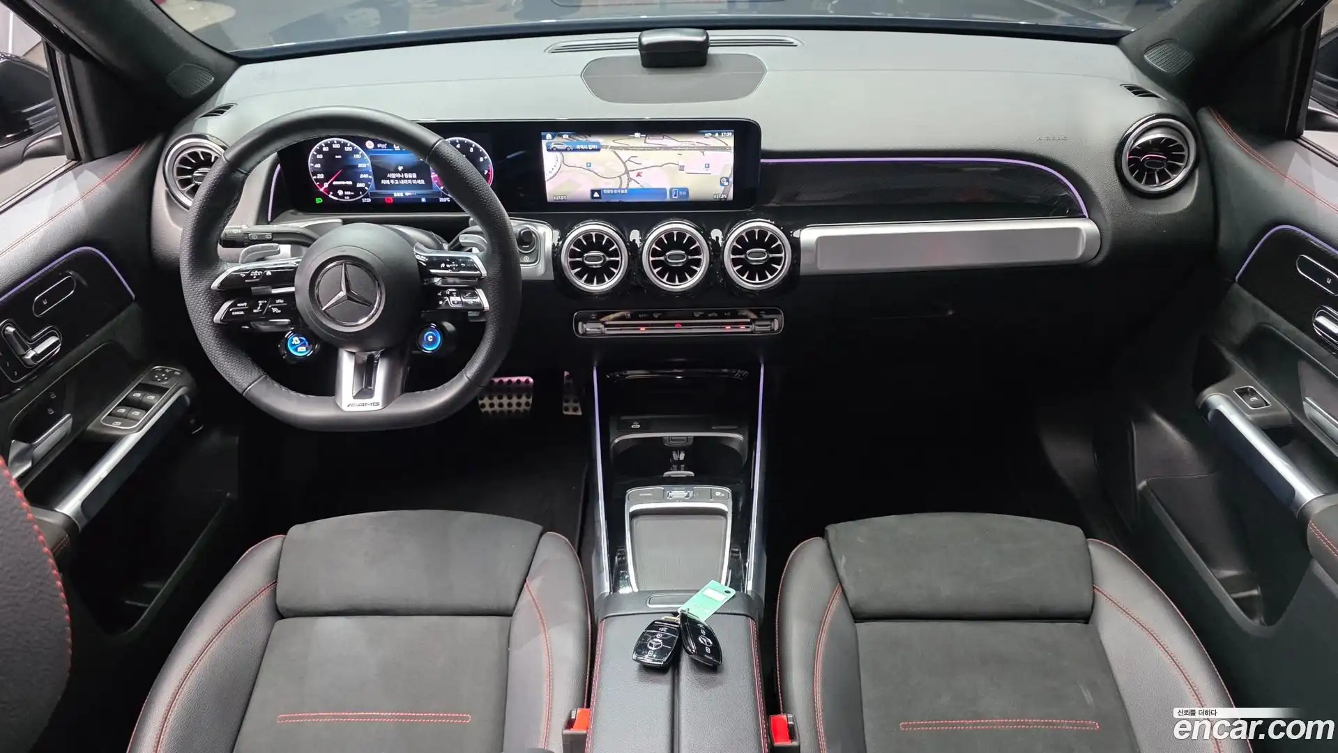 GLB-Class Mercedes-Benz 2025.3-INNER-007