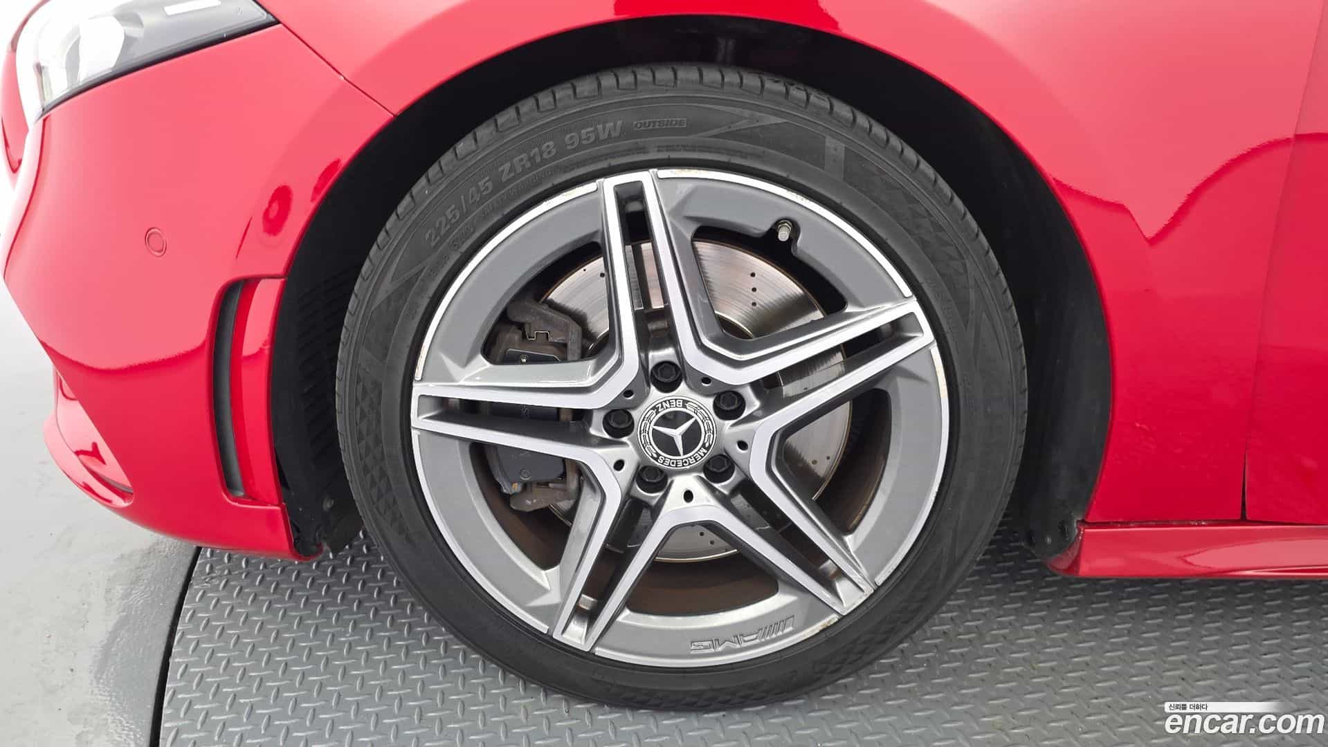A-Class Mercedes-Benz 2020.1-OUTER-005