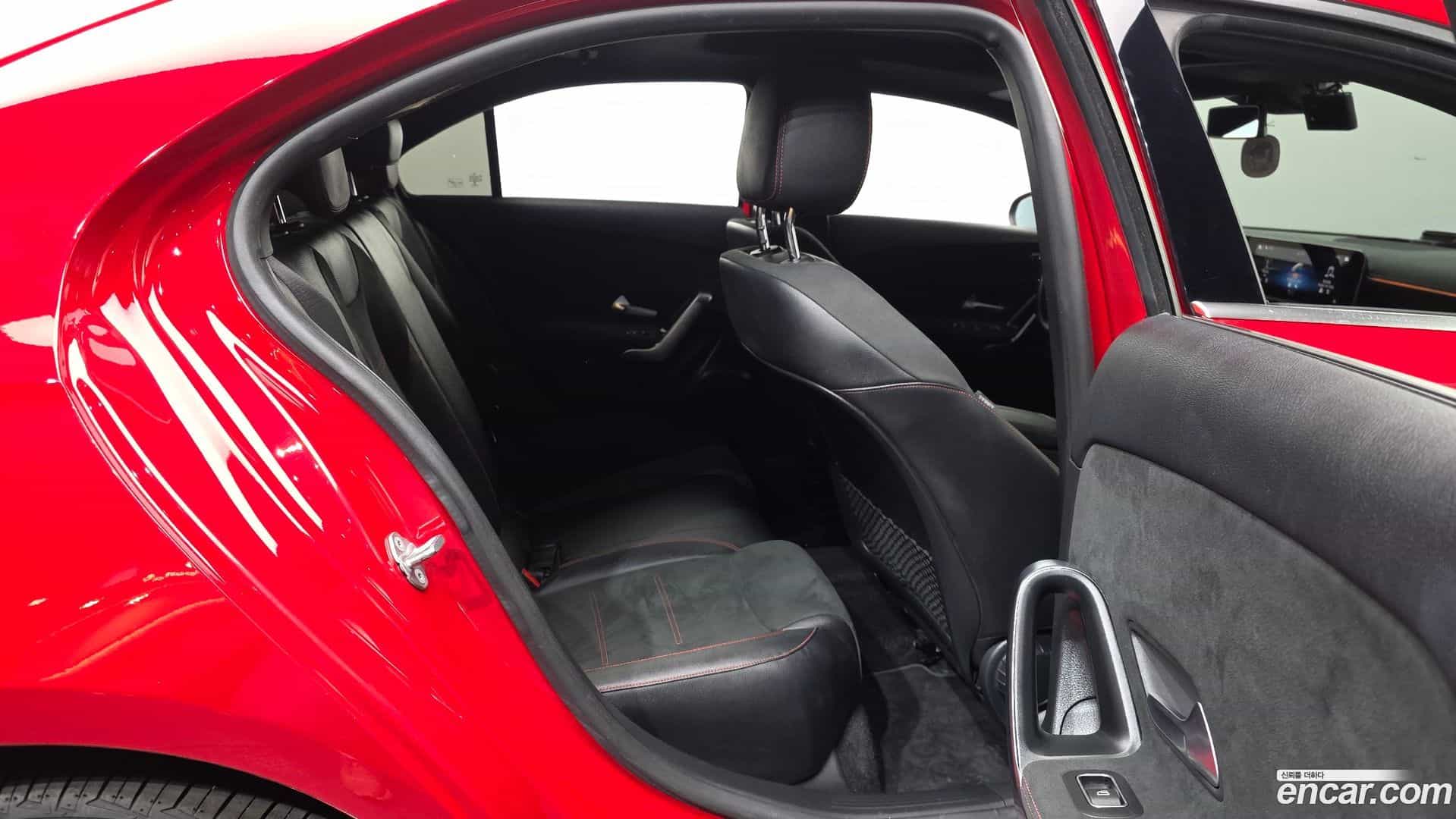 A-Class Mercedes-Benz 2020.1-OPTION-016