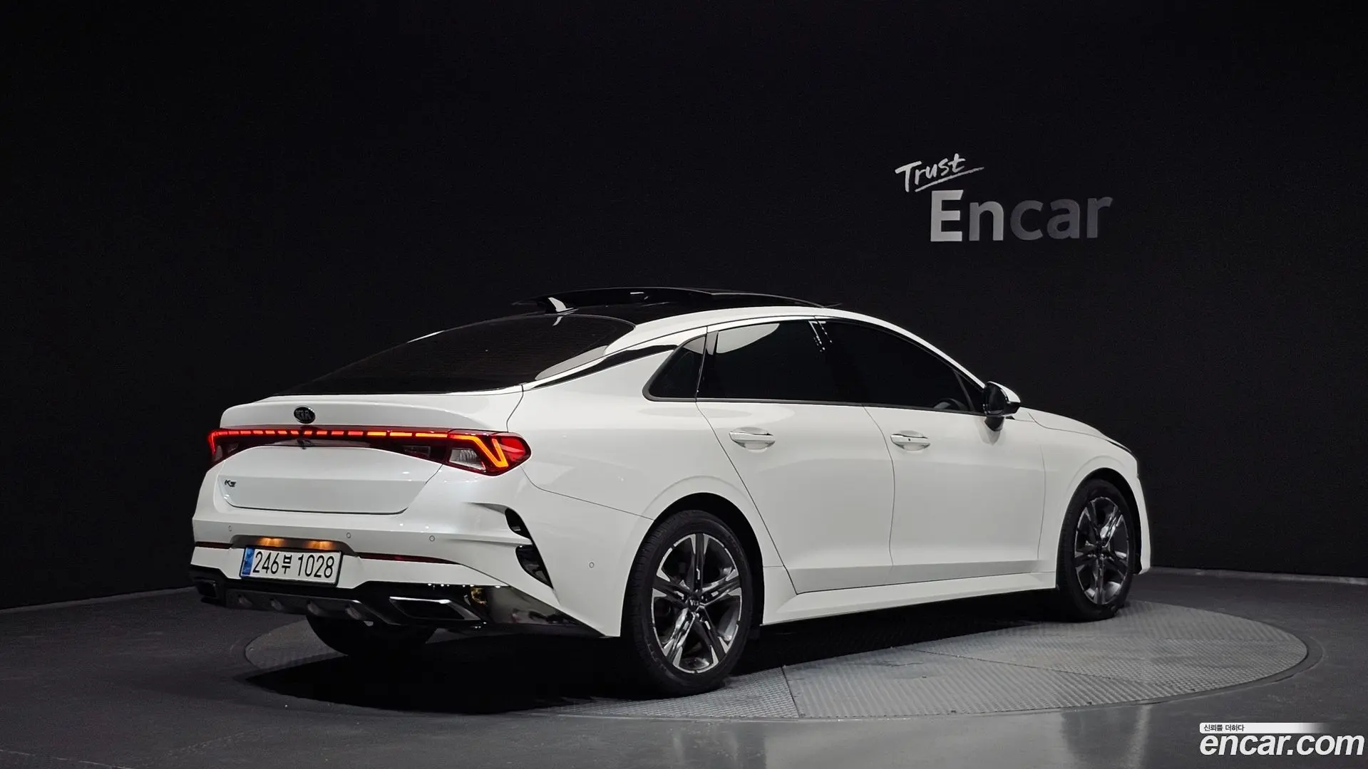 Main__Slider__Photo:K5 Kia 2020.7-1