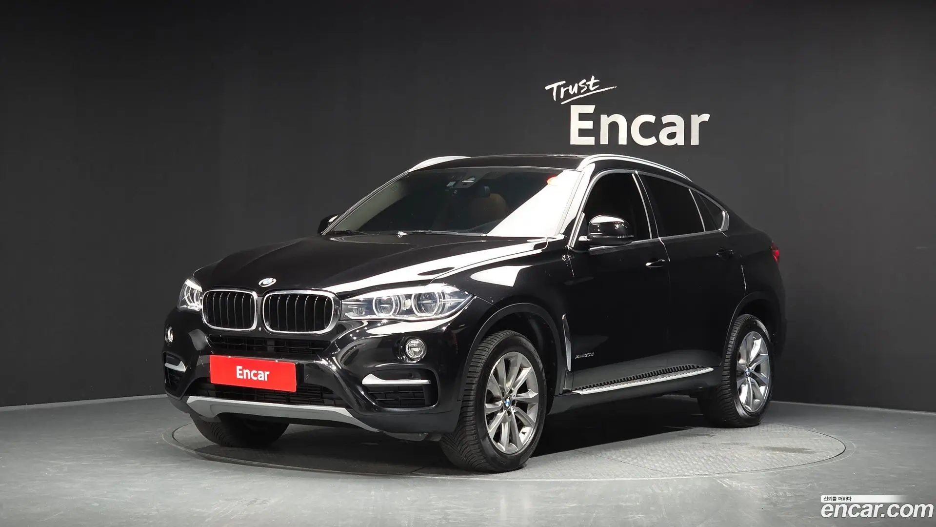 Main__Slider__Photo:X6 BMW 2017.5-0