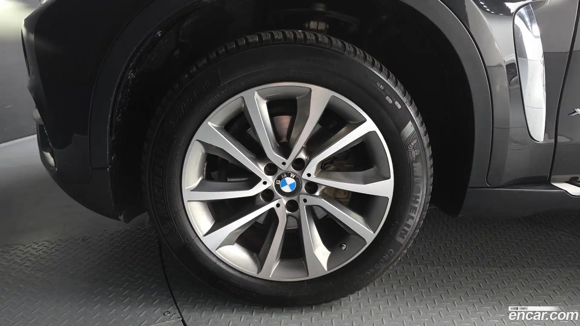 X6 BMW 2017.5-OUTER-005