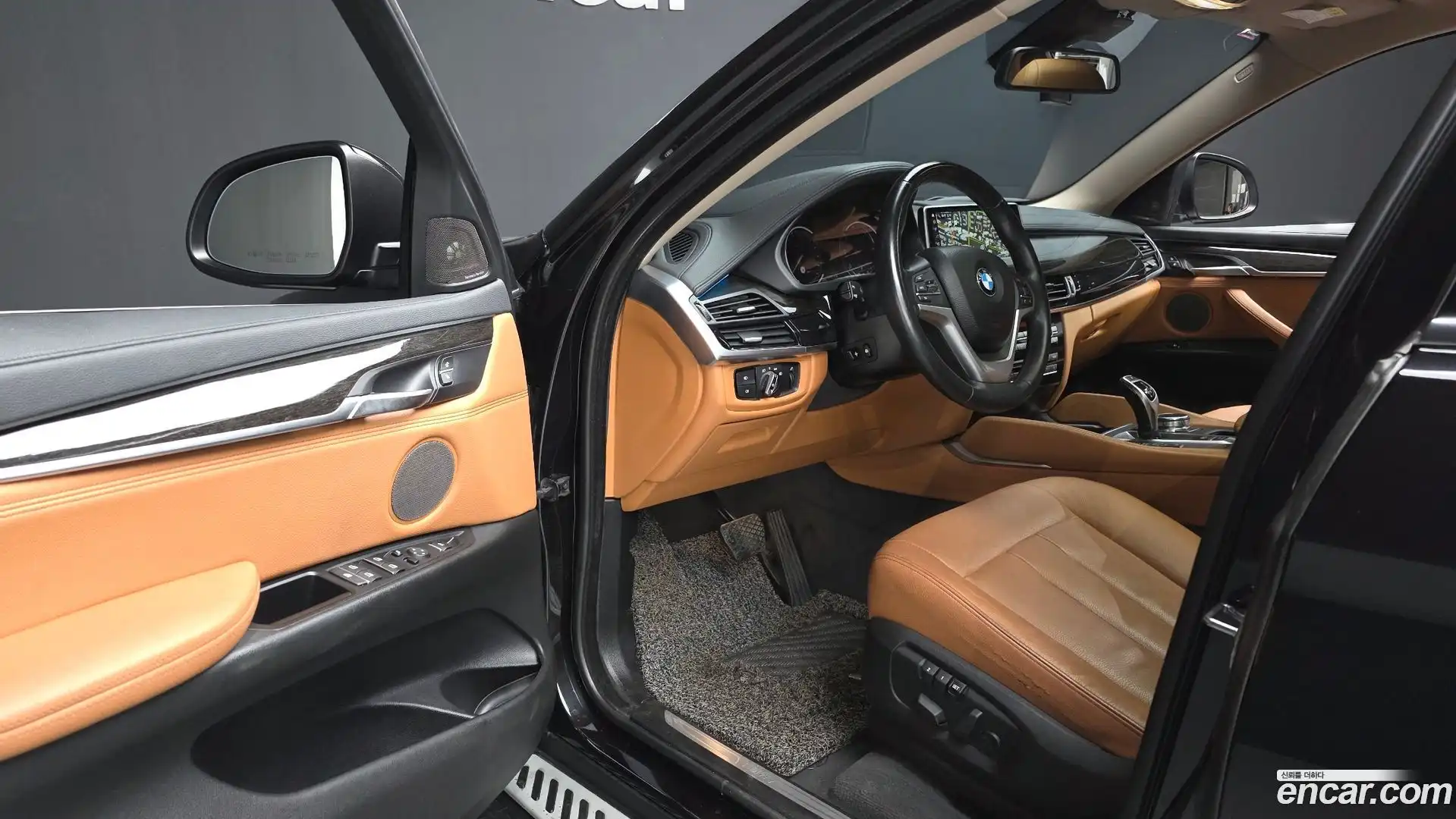X6 BMW 2017.5-INNER-010