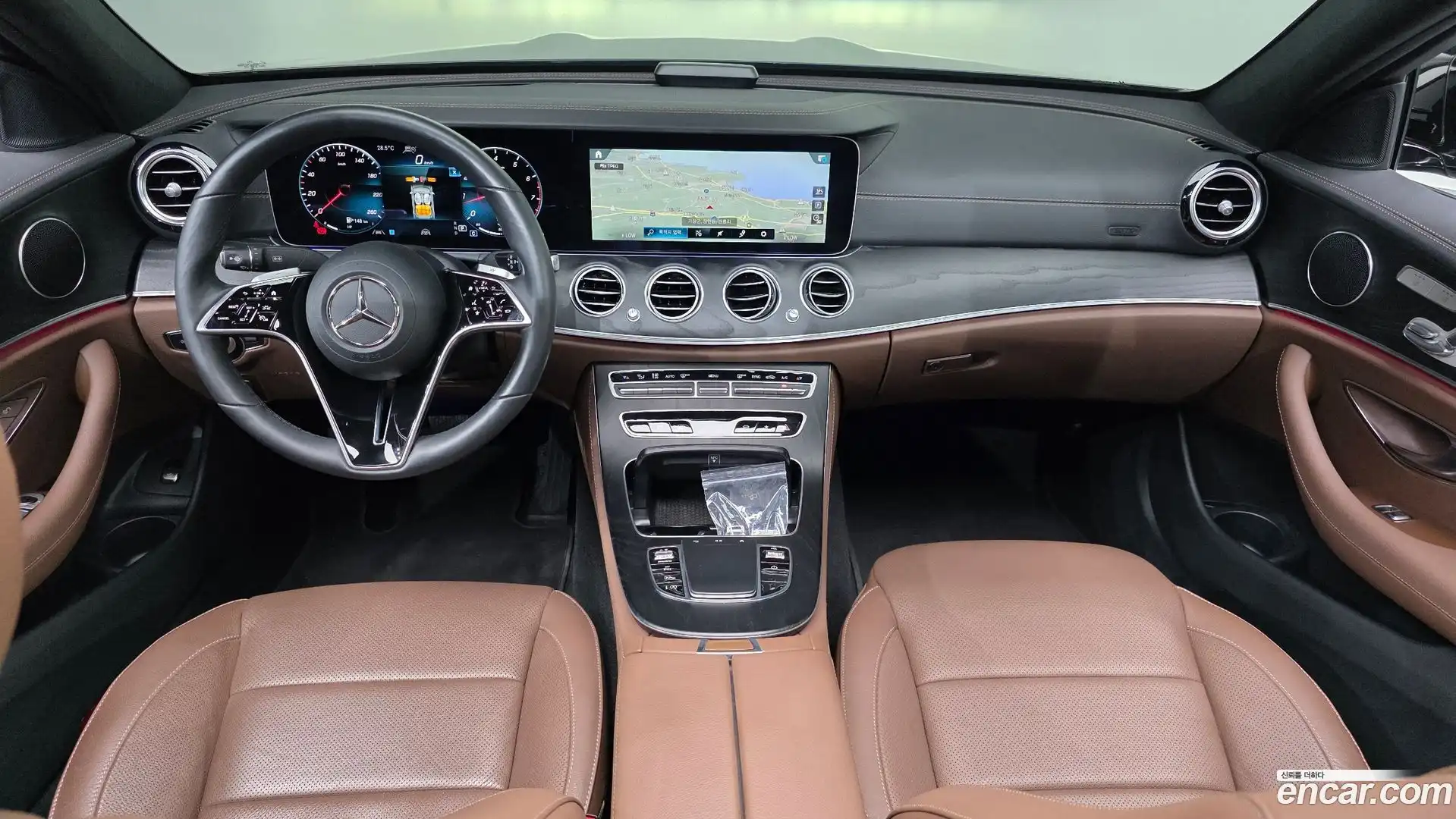 E-Class Mercedes-Benz 2023.6-INNER-007