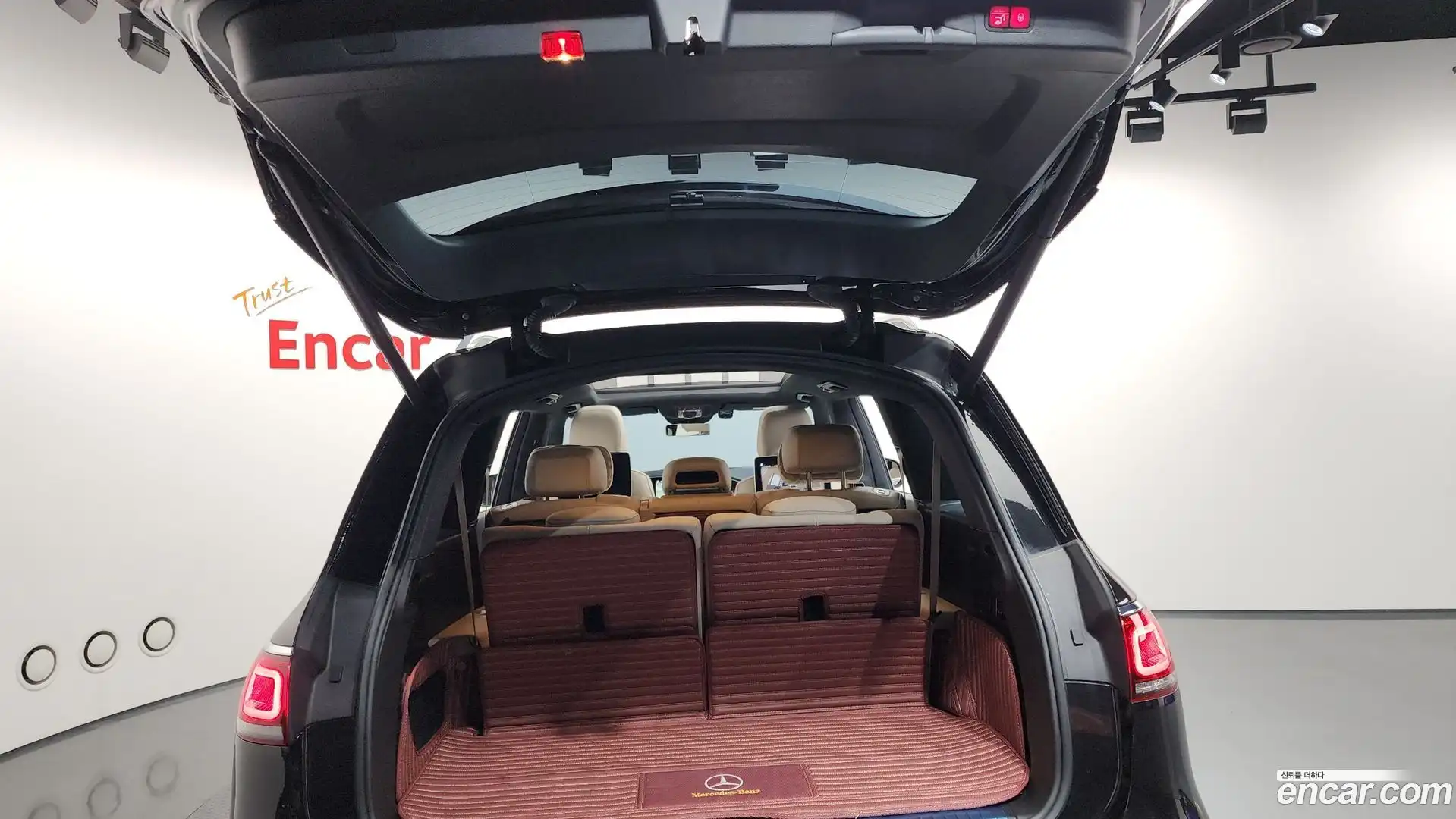 GLS-Class Mercedes-Benz 2021.1-OPTION-023