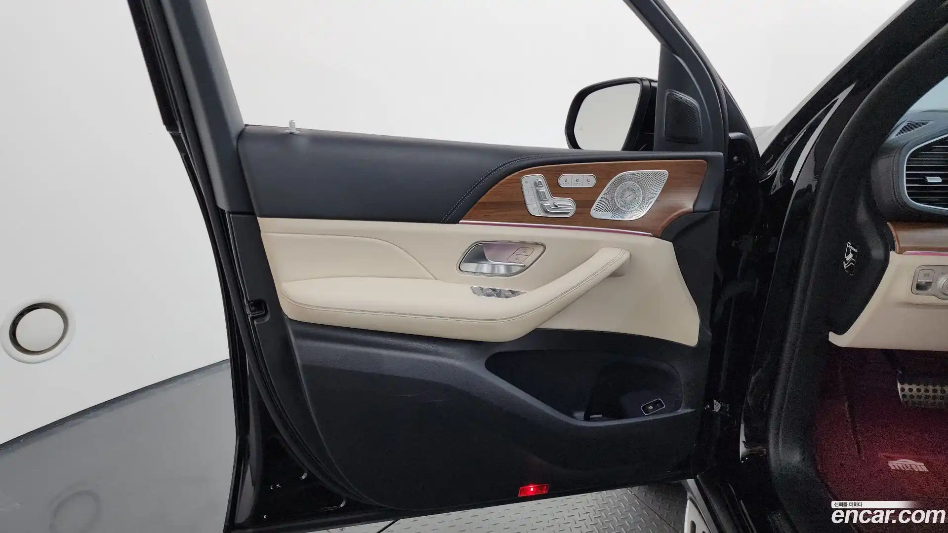 GLS-Class Mercedes-Benz 2021.1-INNER-034