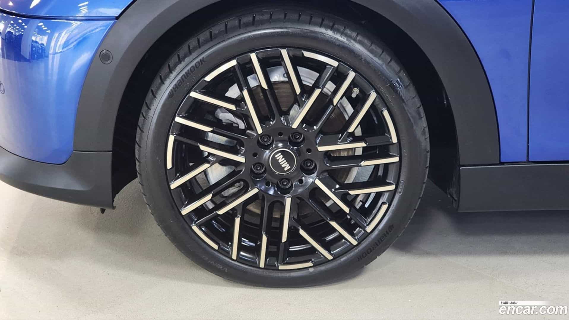 Cooper Mini 2025.11-OUTER-005