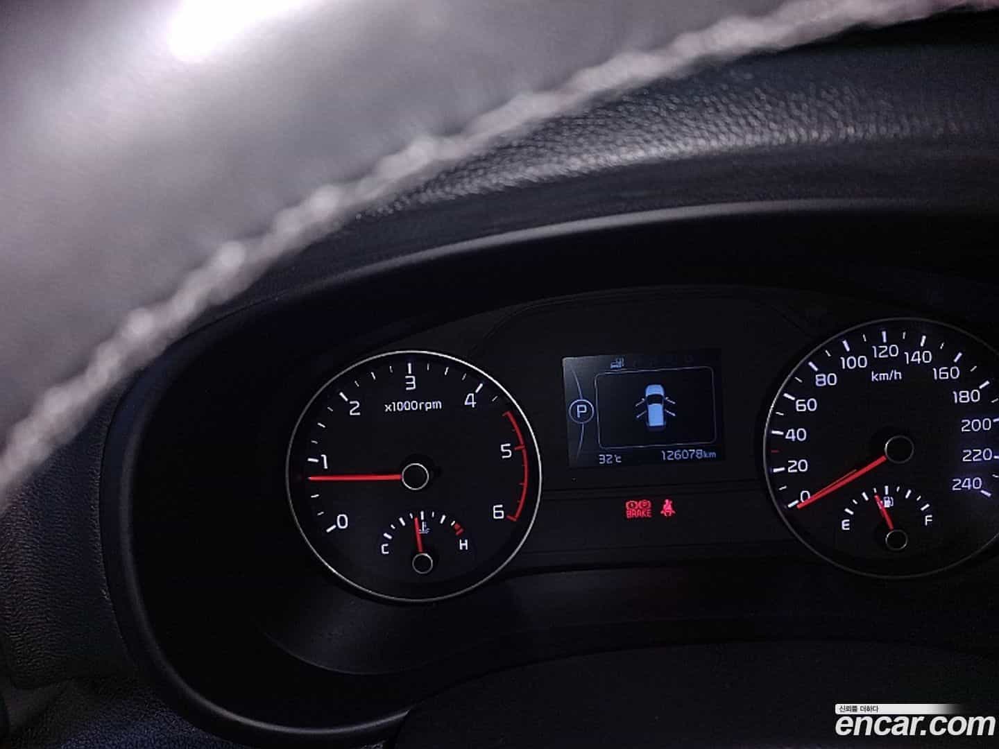 Sportage Kia 2015.8-OPTION-018