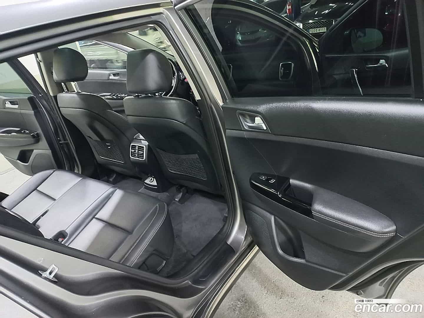 Sportage Kia 2015.8-OPTION-022